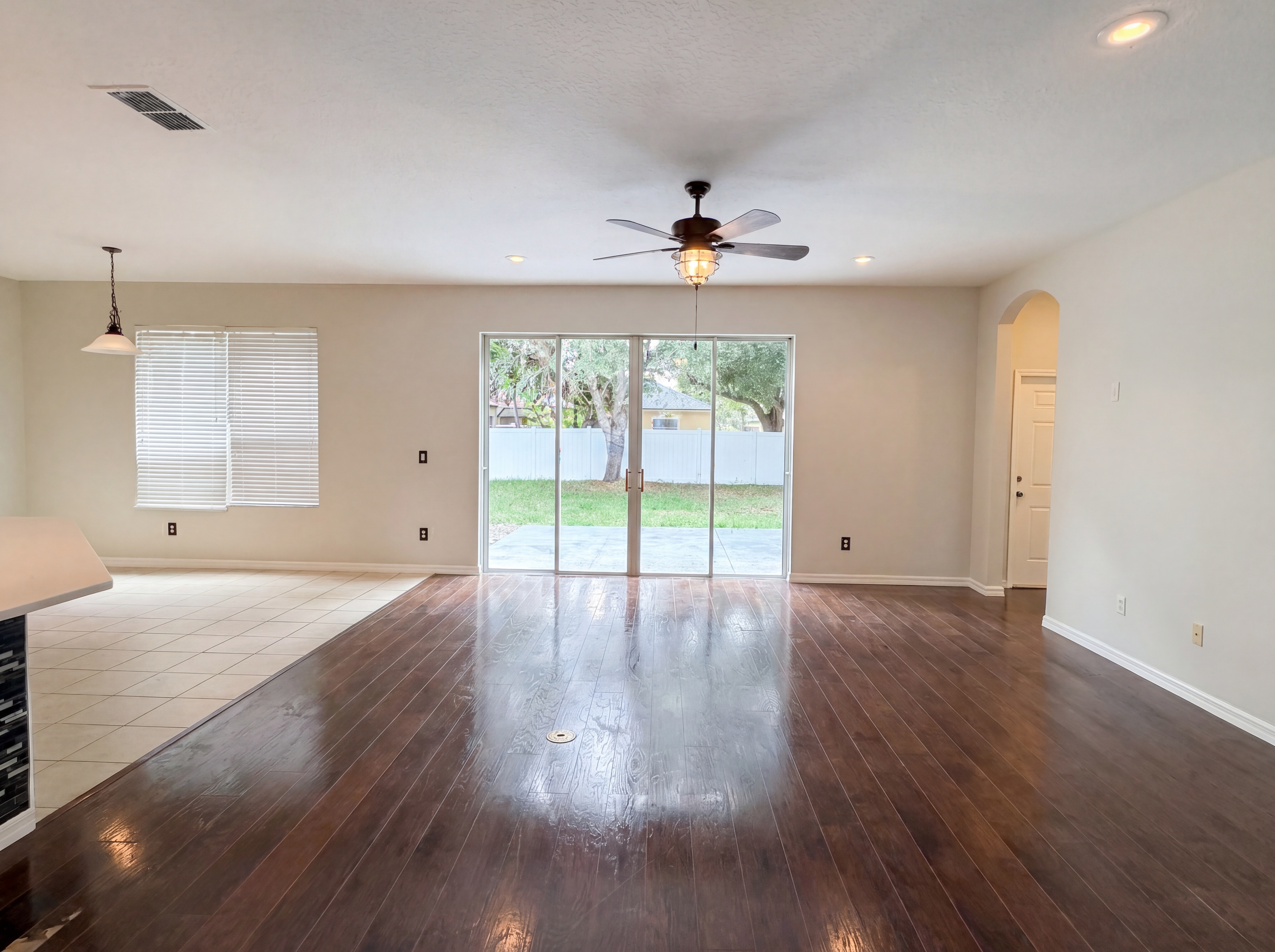 Photo 3 of 29 of 619 Errol Pkwy, Apopka, FL