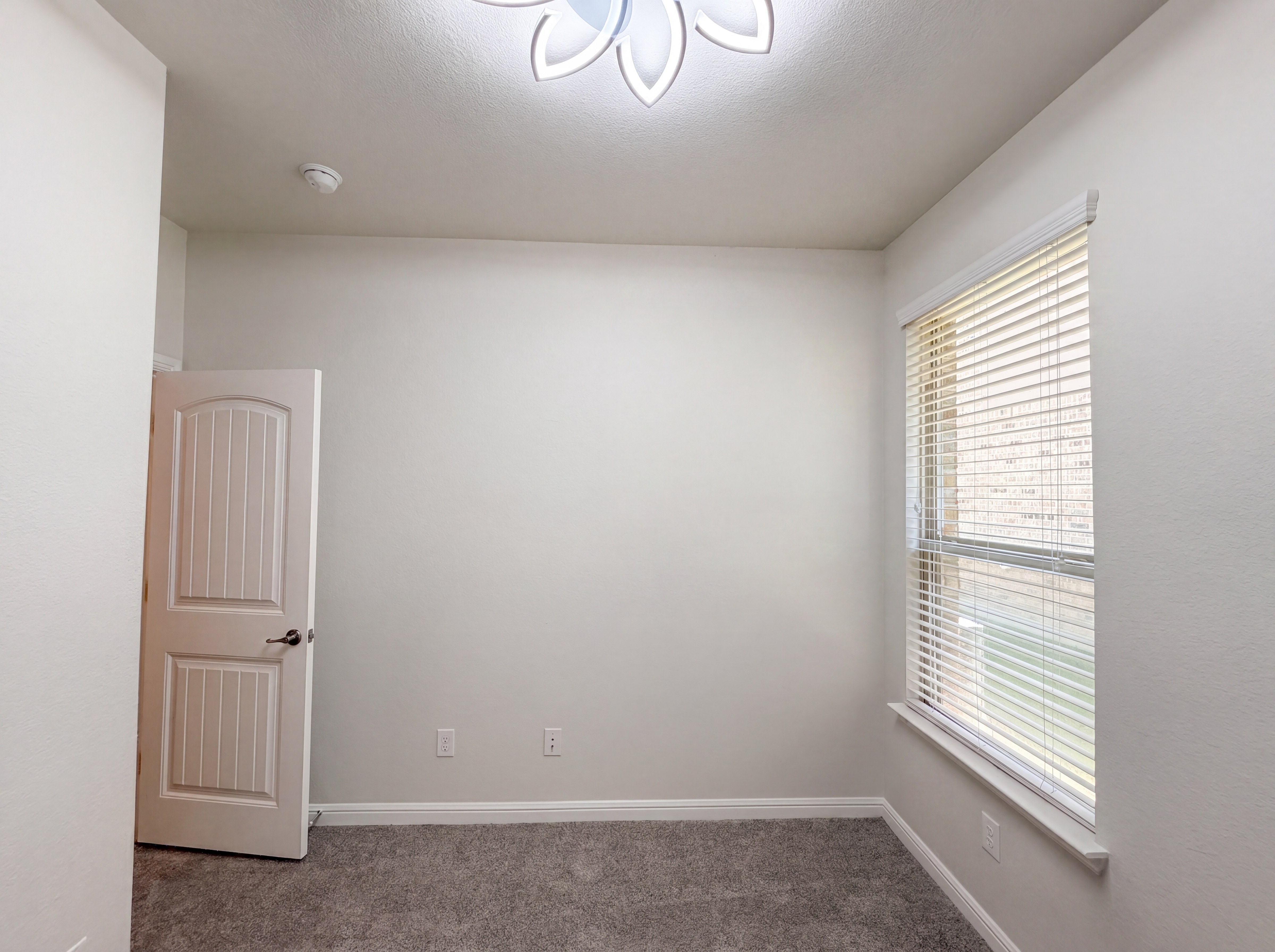 Photo 15 of 21 of 4312 Chicory Ct, Denton, TX