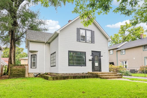 Photo 1 of 77 of 9 Blackman Ave, Joliet, IL
