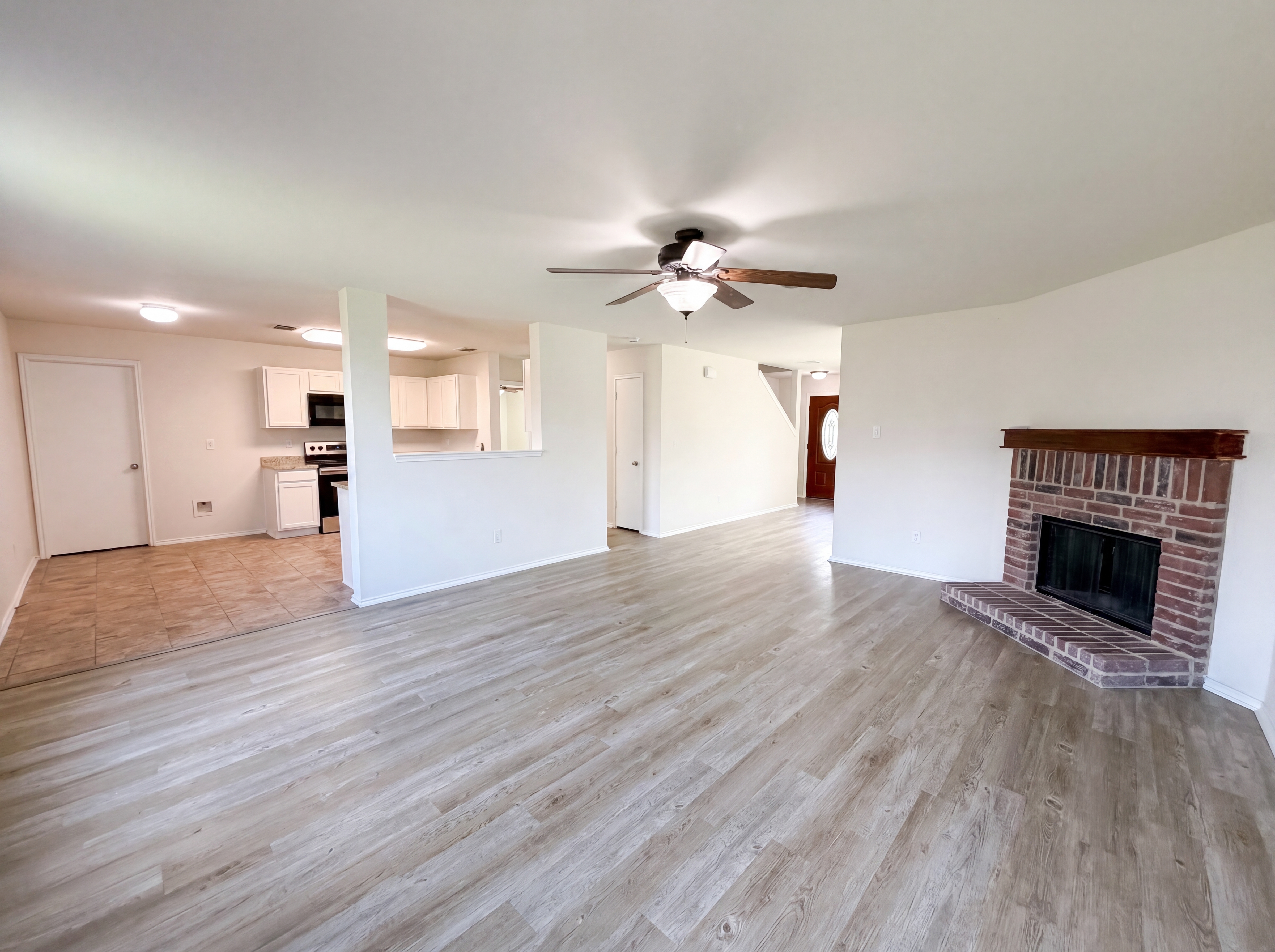 Photo 6 of 23 of 2904 Lake Vista Dr, Wylie, TX
