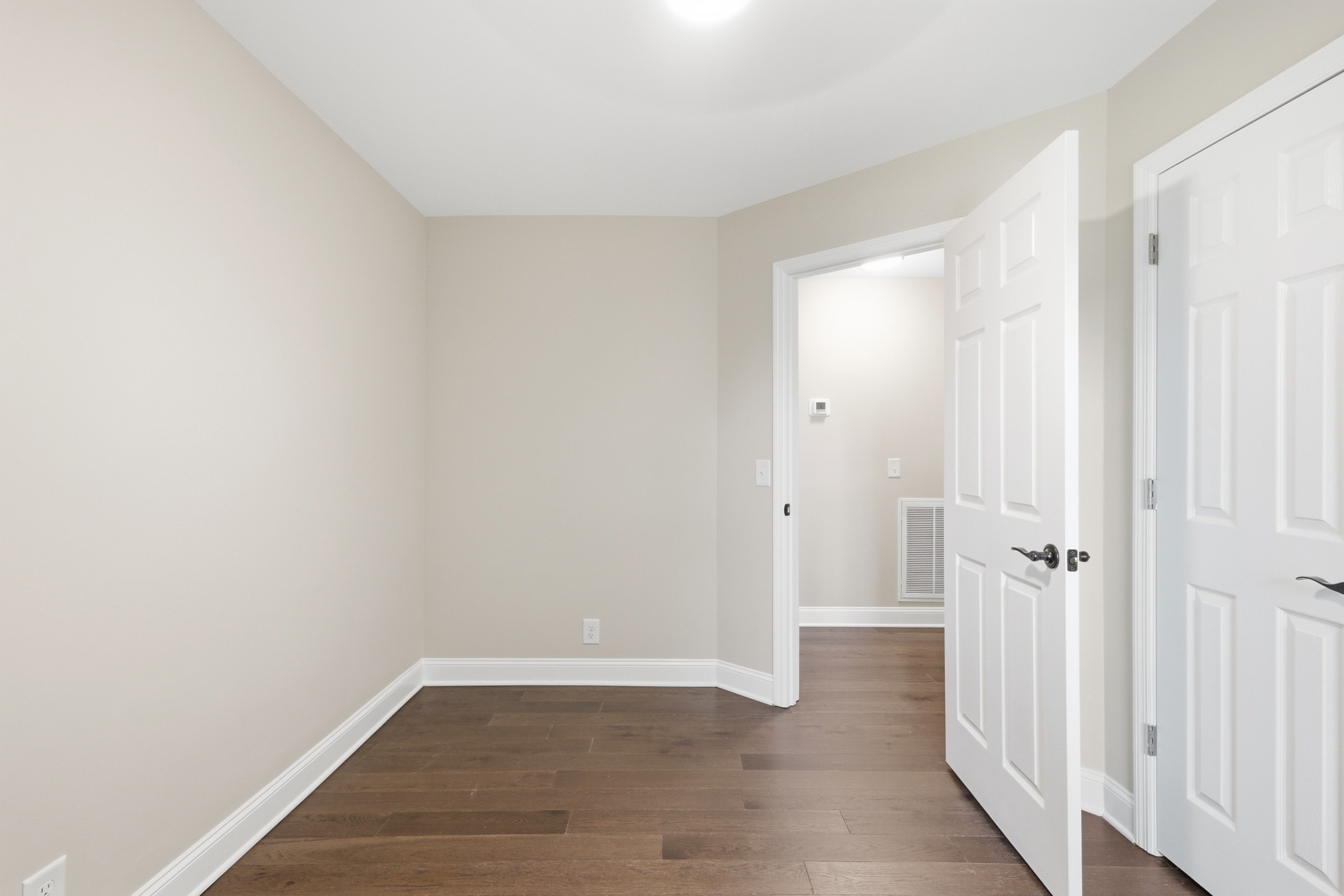 Photo 11 of 26 of 1145 Jacksons View Rd, Hermitage, TN