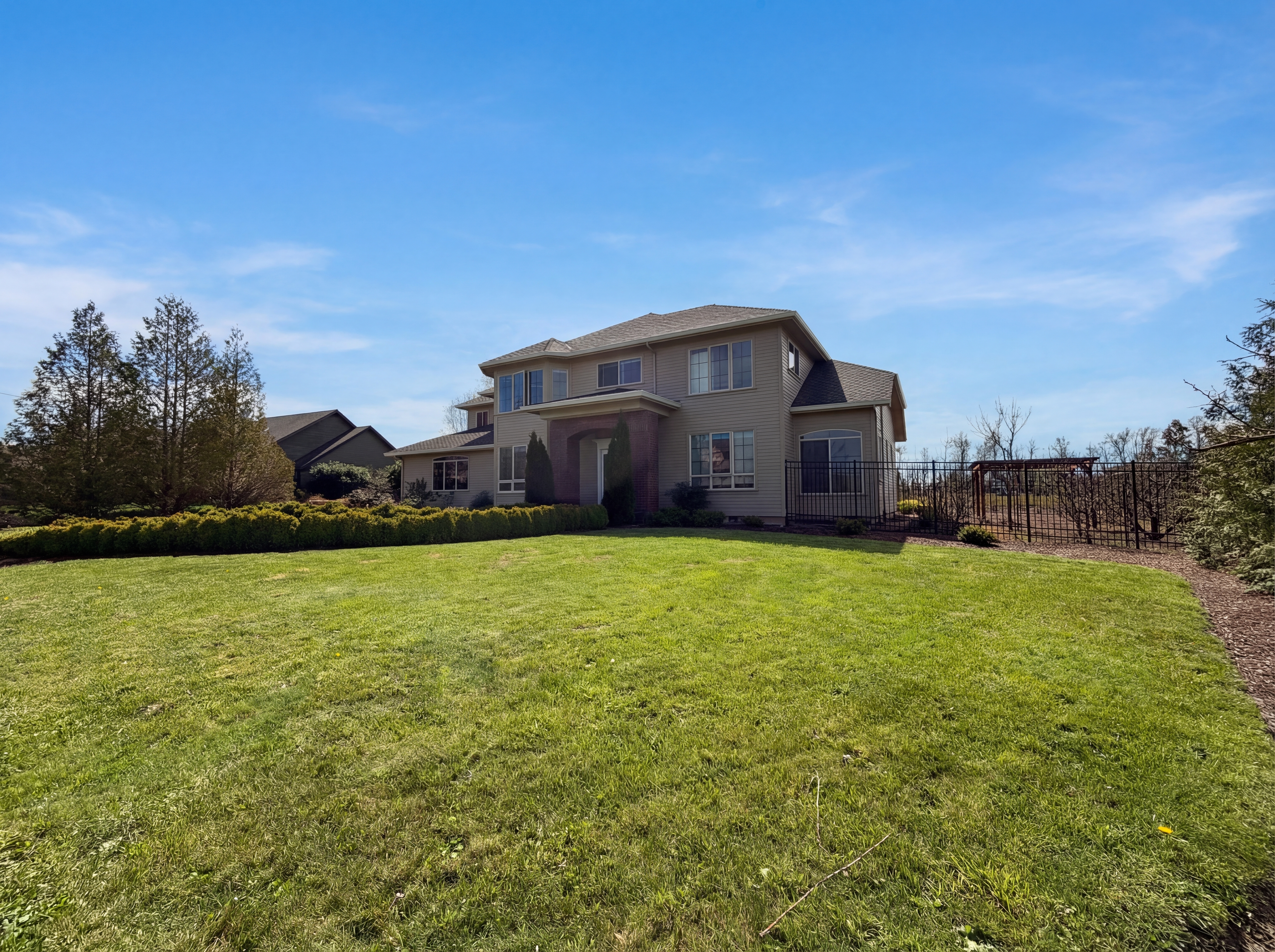 Photo 7 of 29 of 2250 SW Homer Ross Loop, McMinnville, OR