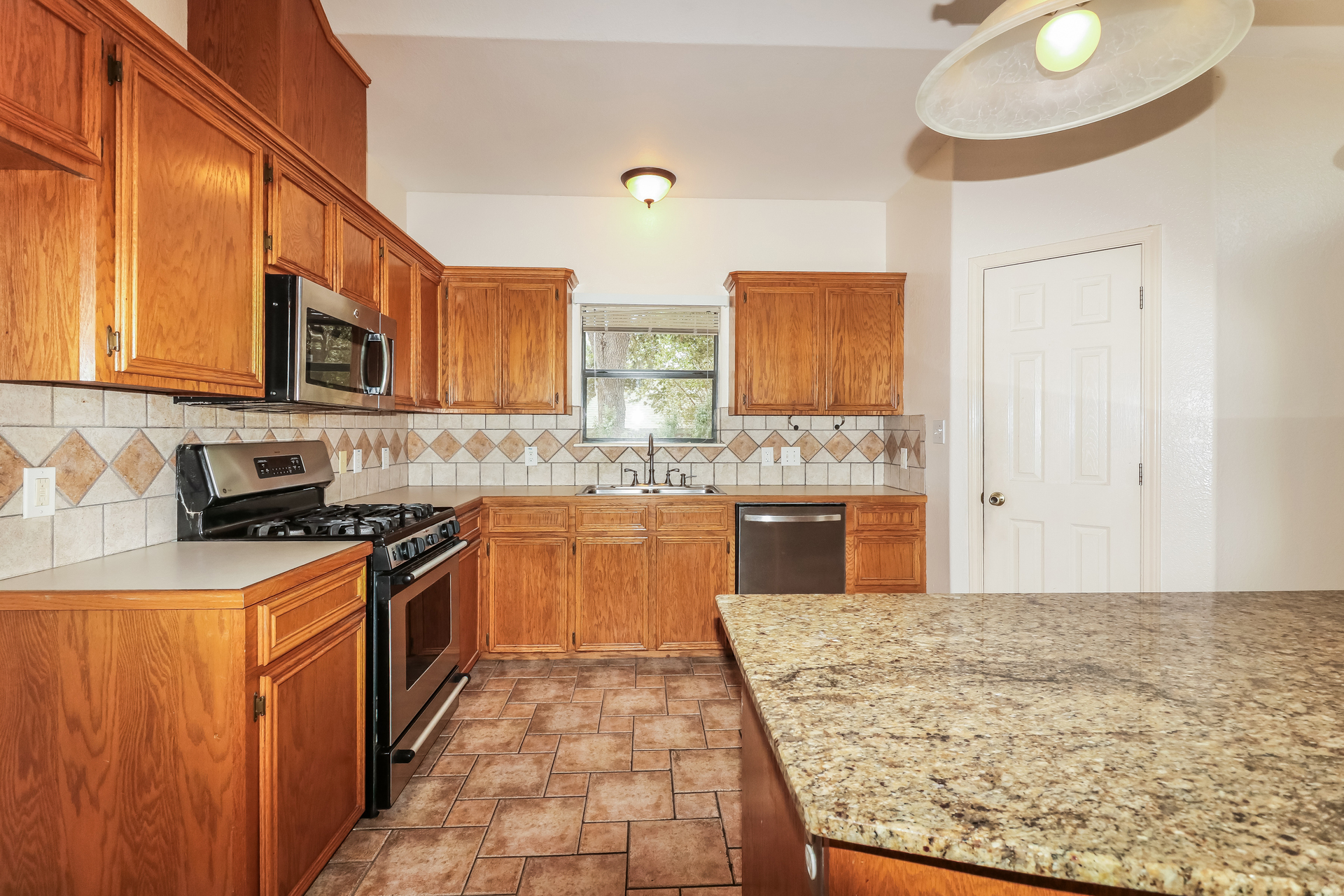 Photo 41 of 53 of 14925 Beal Dr, Corpus Christi, TX