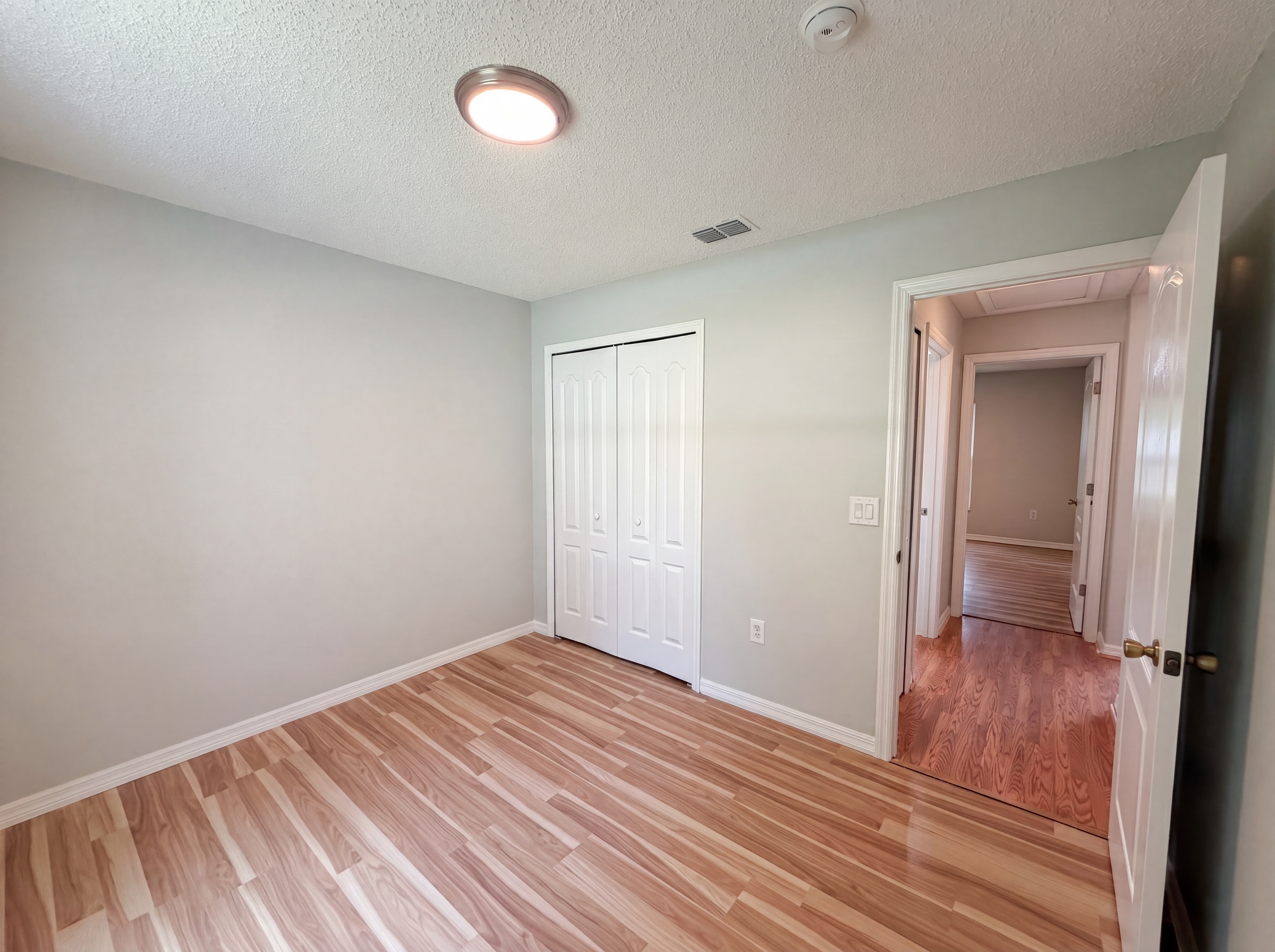 Photo 11 of 20 of 1360 Wildberry Ln, Deltona, FL