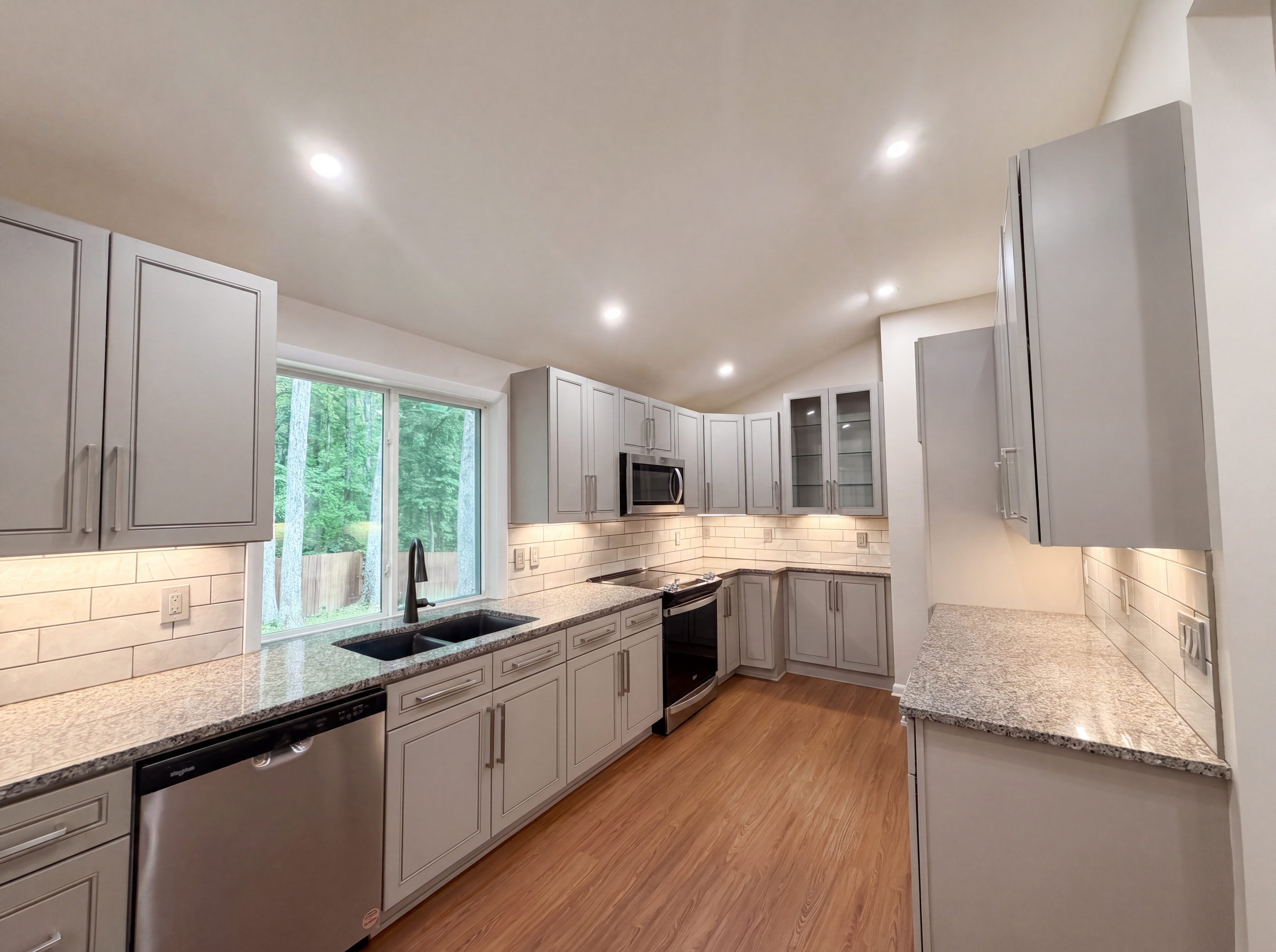 Photo 7 of 16 of 6625 Suburban Dr, Raleigh, NC