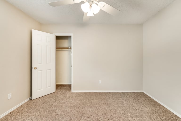 Photo 18 of 27 - 701 Long Hill Ct, McKinney, TX 75071