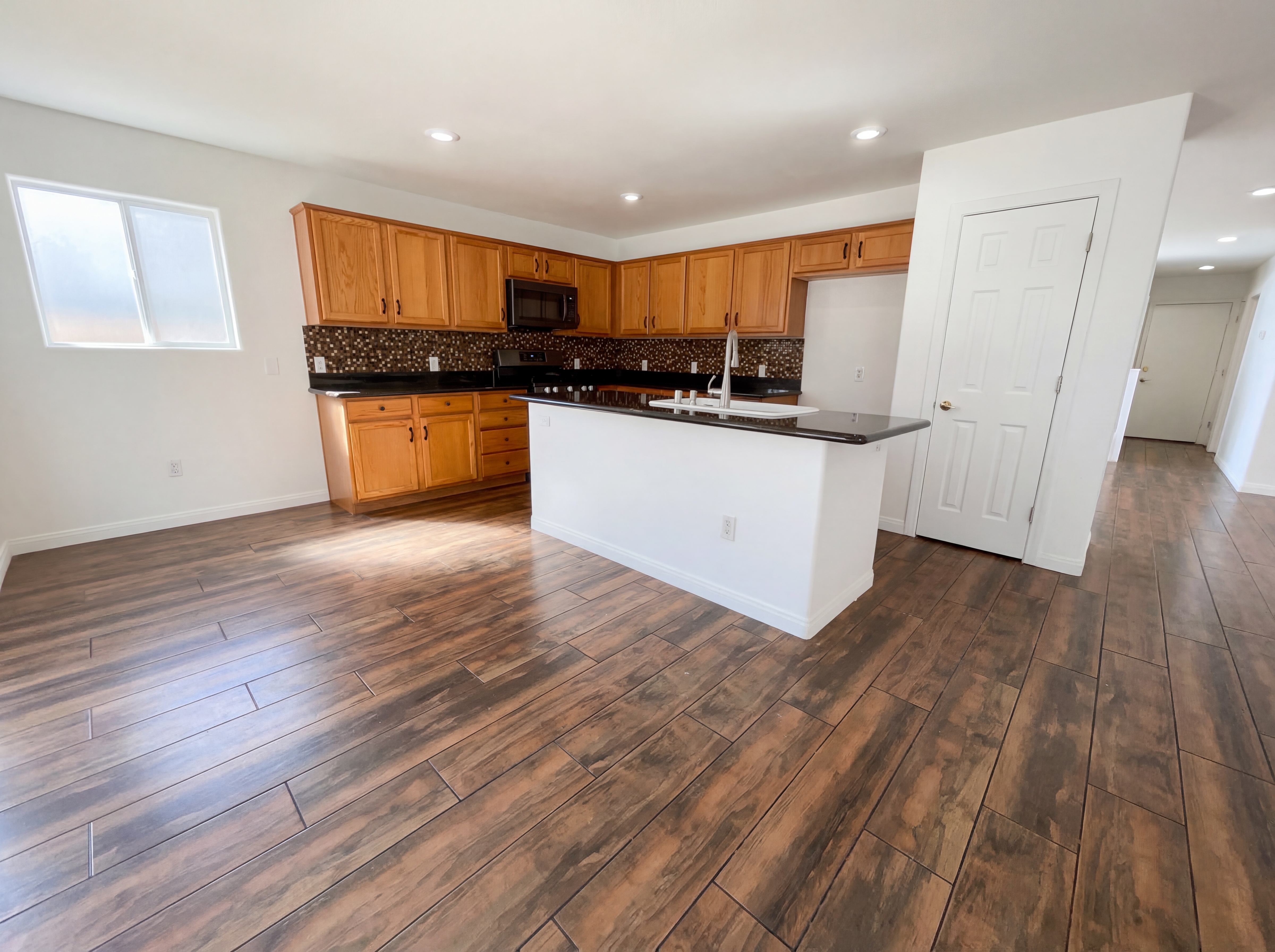 Photo 12 of 29 of 4378 Mangrove Bay St, Las Vegas, NV