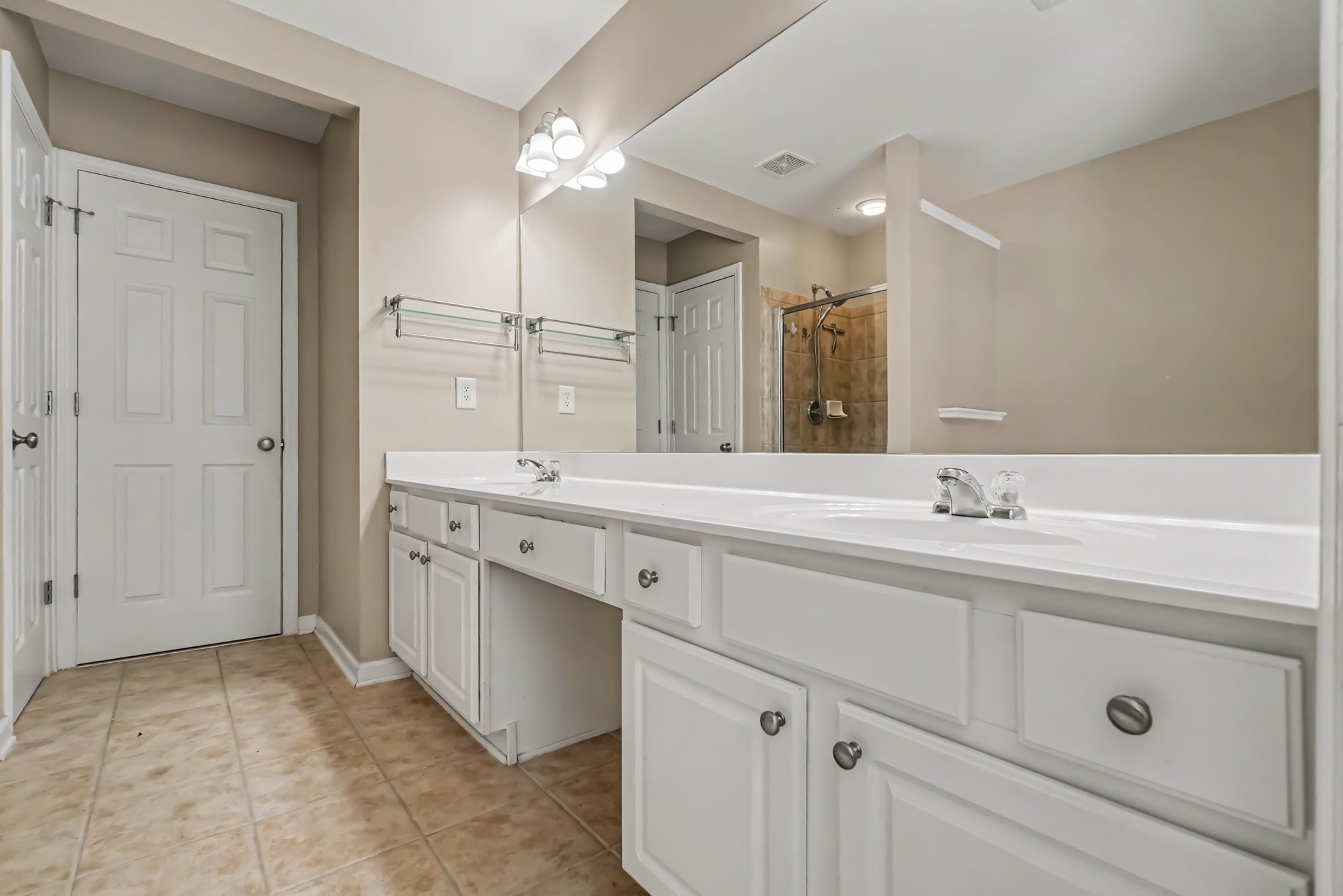 Photo 9 of 17 of 13279 Marrywood Dr, Milton, GA