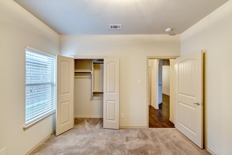 Photo 23 of 28 - 8212 Misty Water Dr, Fort Worth, TX 76131