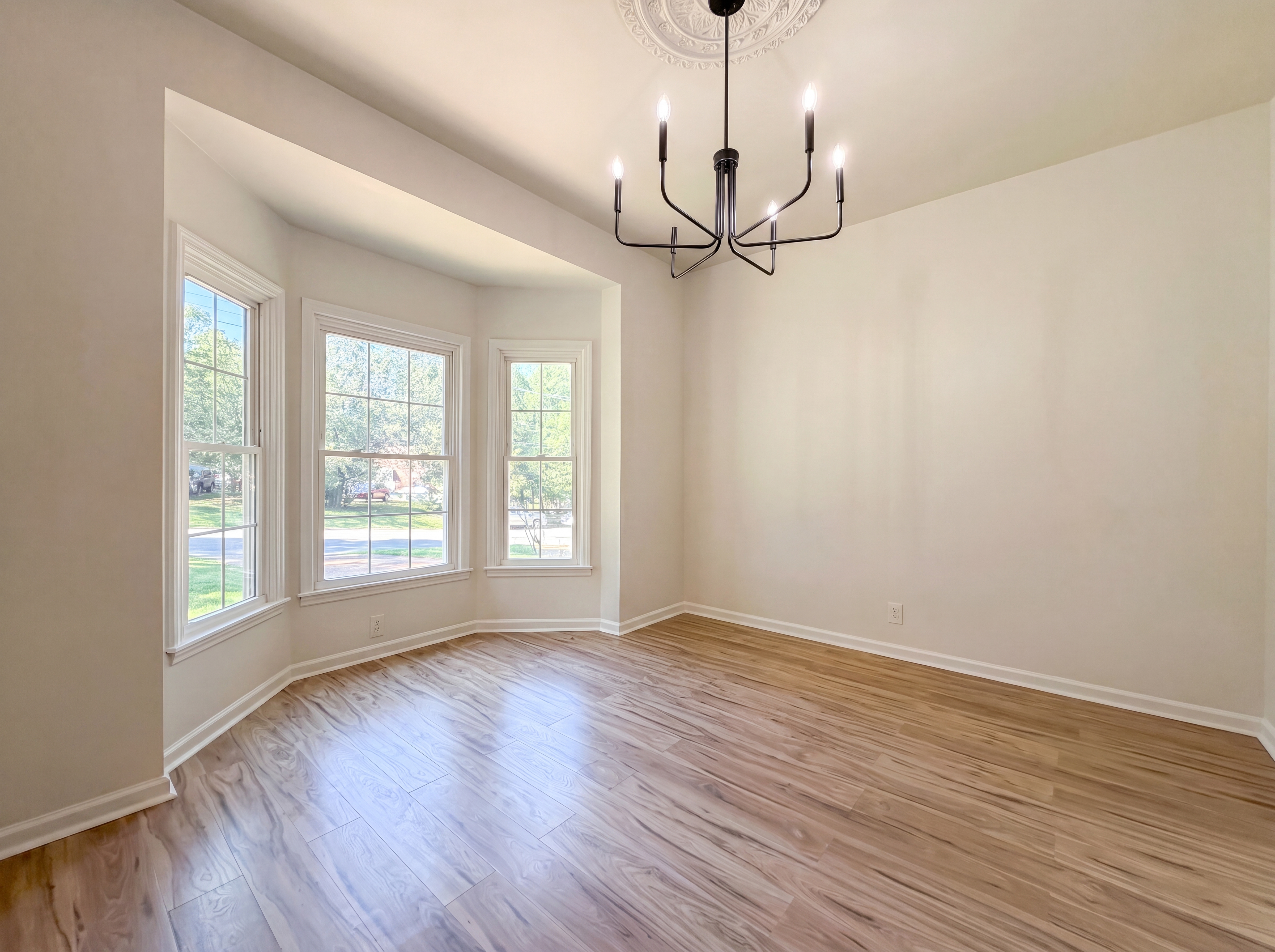 Photo 9 of 18 of 1109 Mary Evelyn Ct, Nashville, TN