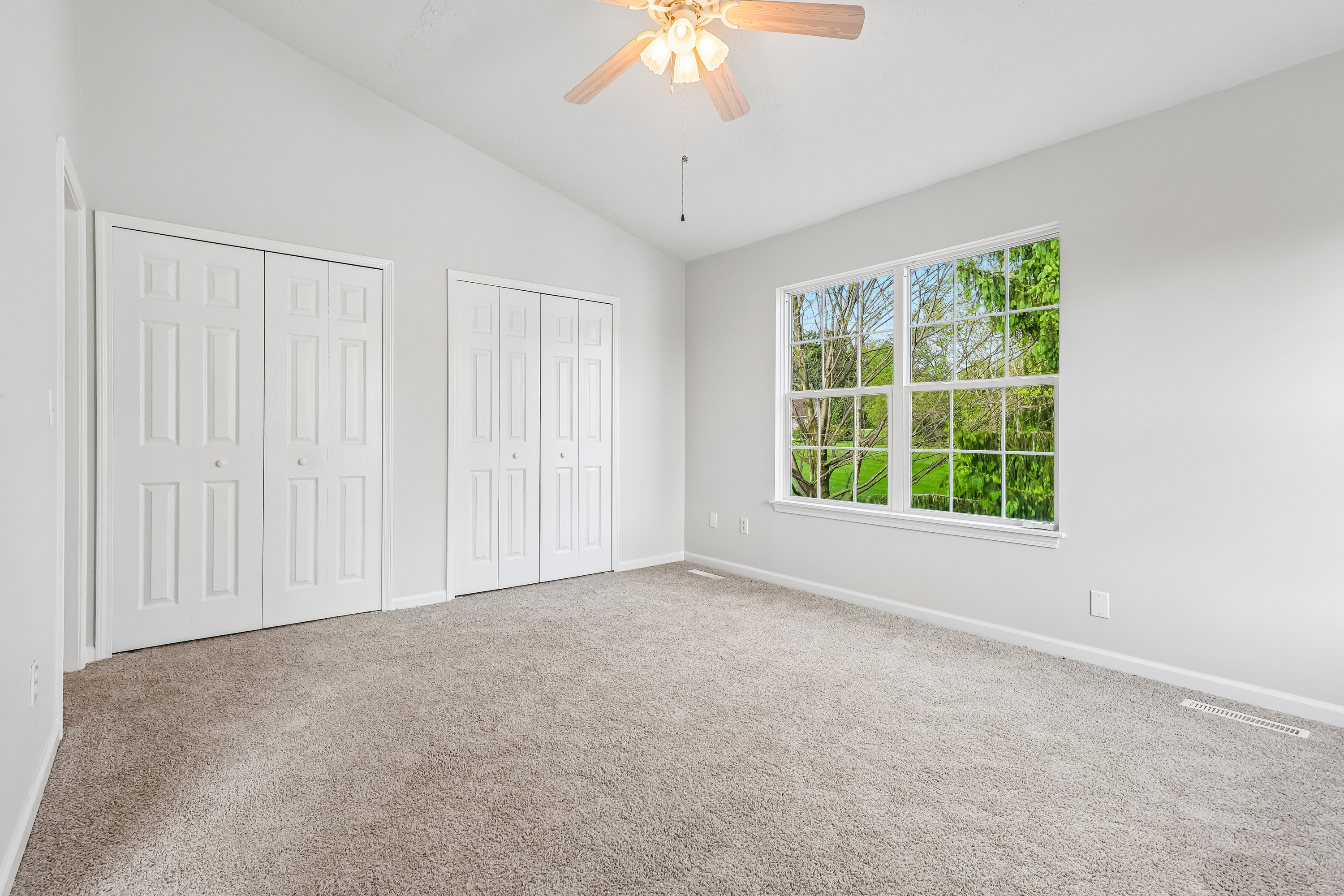 Photo 19 of 27 of 1352 Meadow Run, Copley, OH
