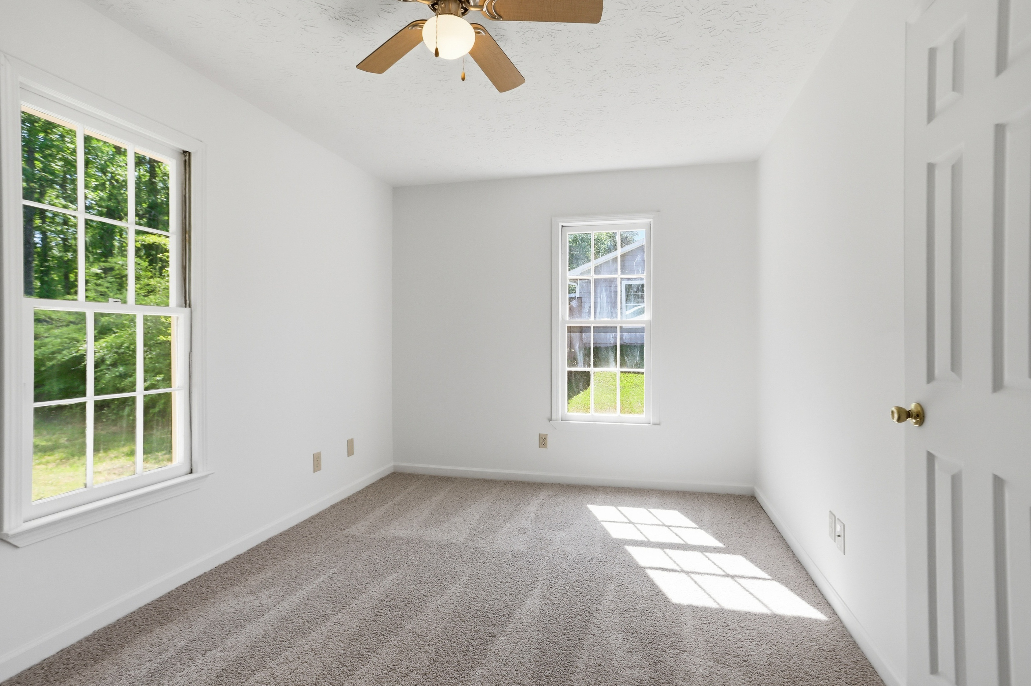 Photo 15 of 30 of 3233 Lancer Dr, Powder Springs, GA
