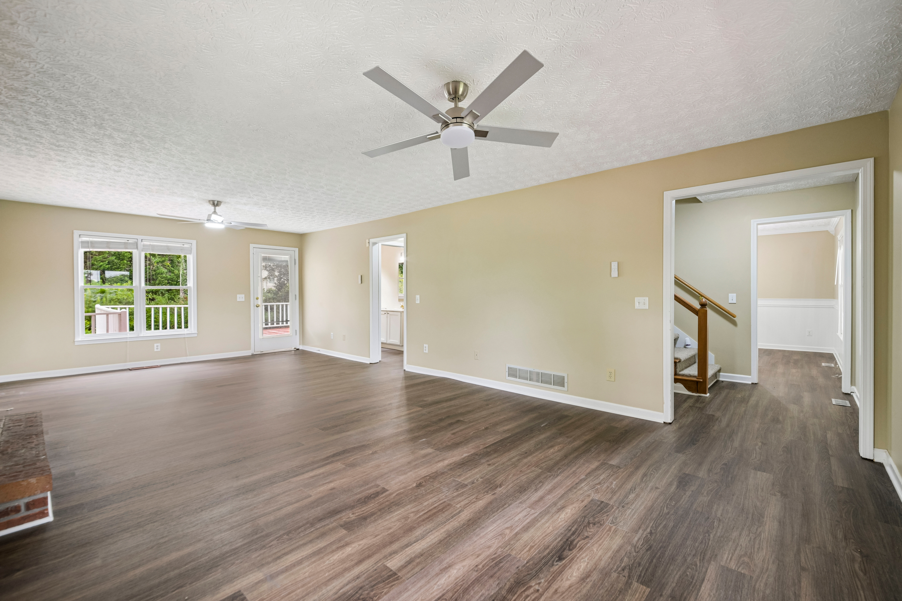 Photo 11 of 34 of 2321 Murdock Rd, Marietta, GA
