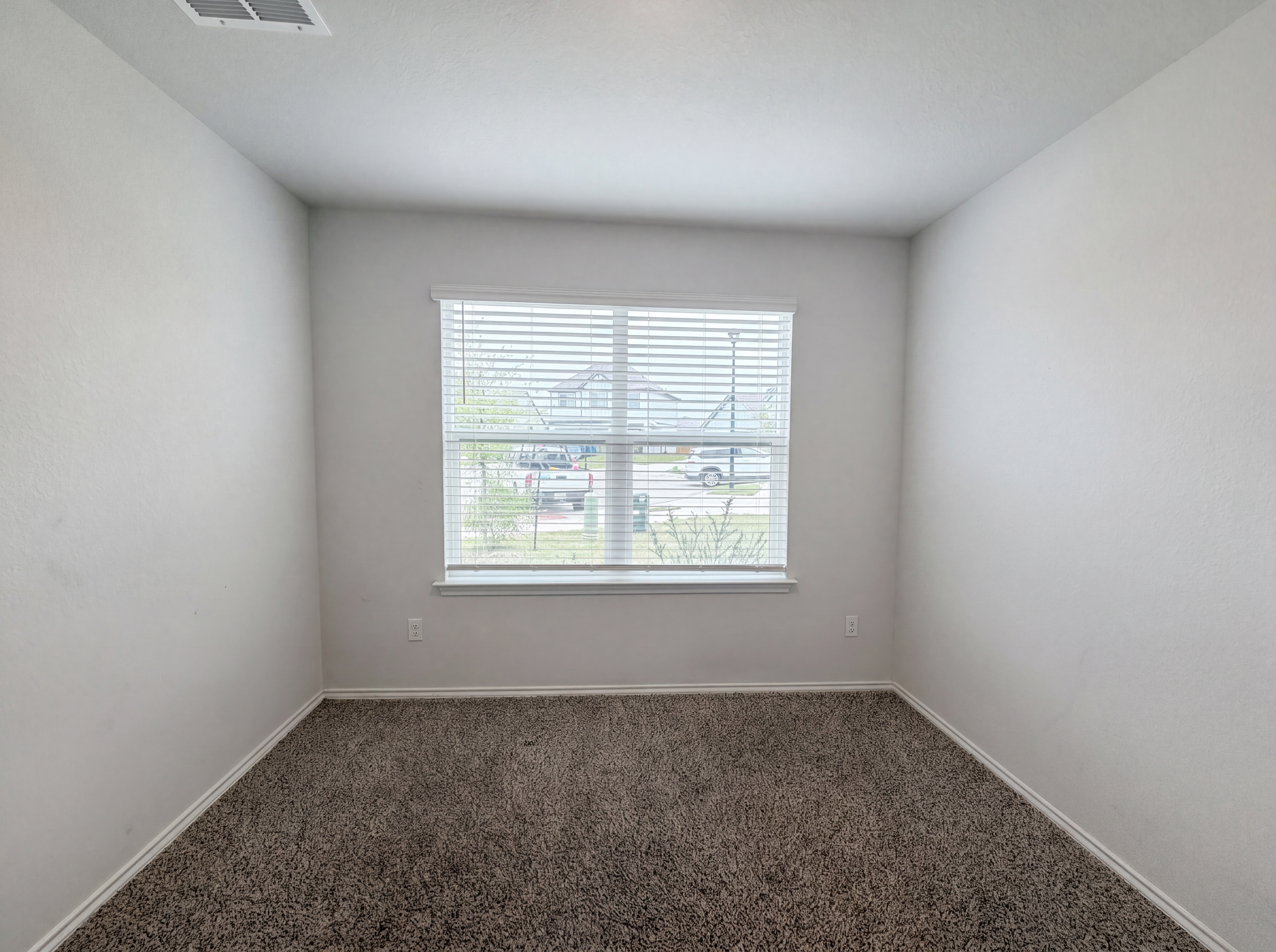Photo 12 of 16 of 10008 Altara Cv, Killeen, TX
