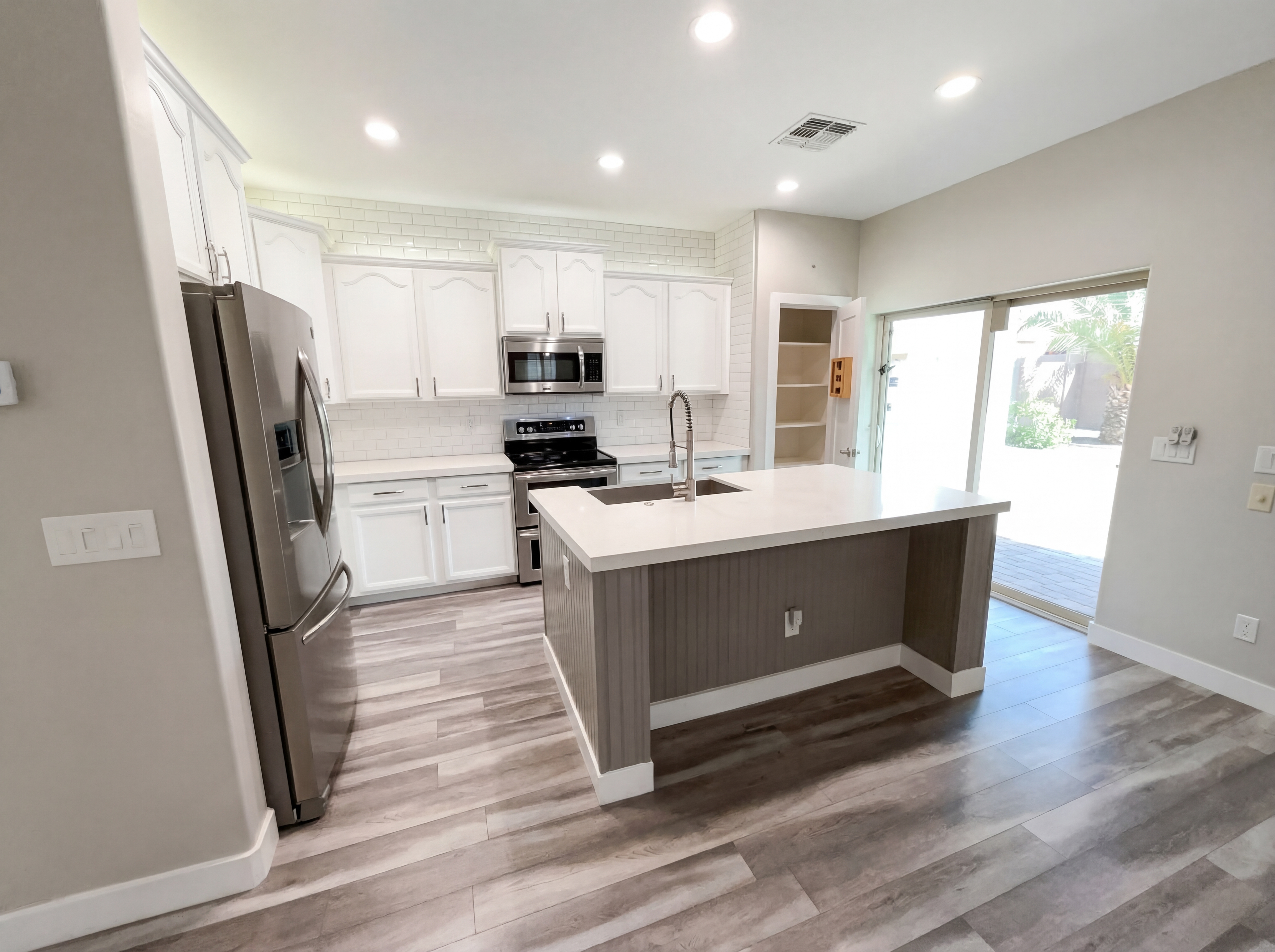 Photo 2 of 40 of 1099 E Sourwood Dr, Gilbert, AZ