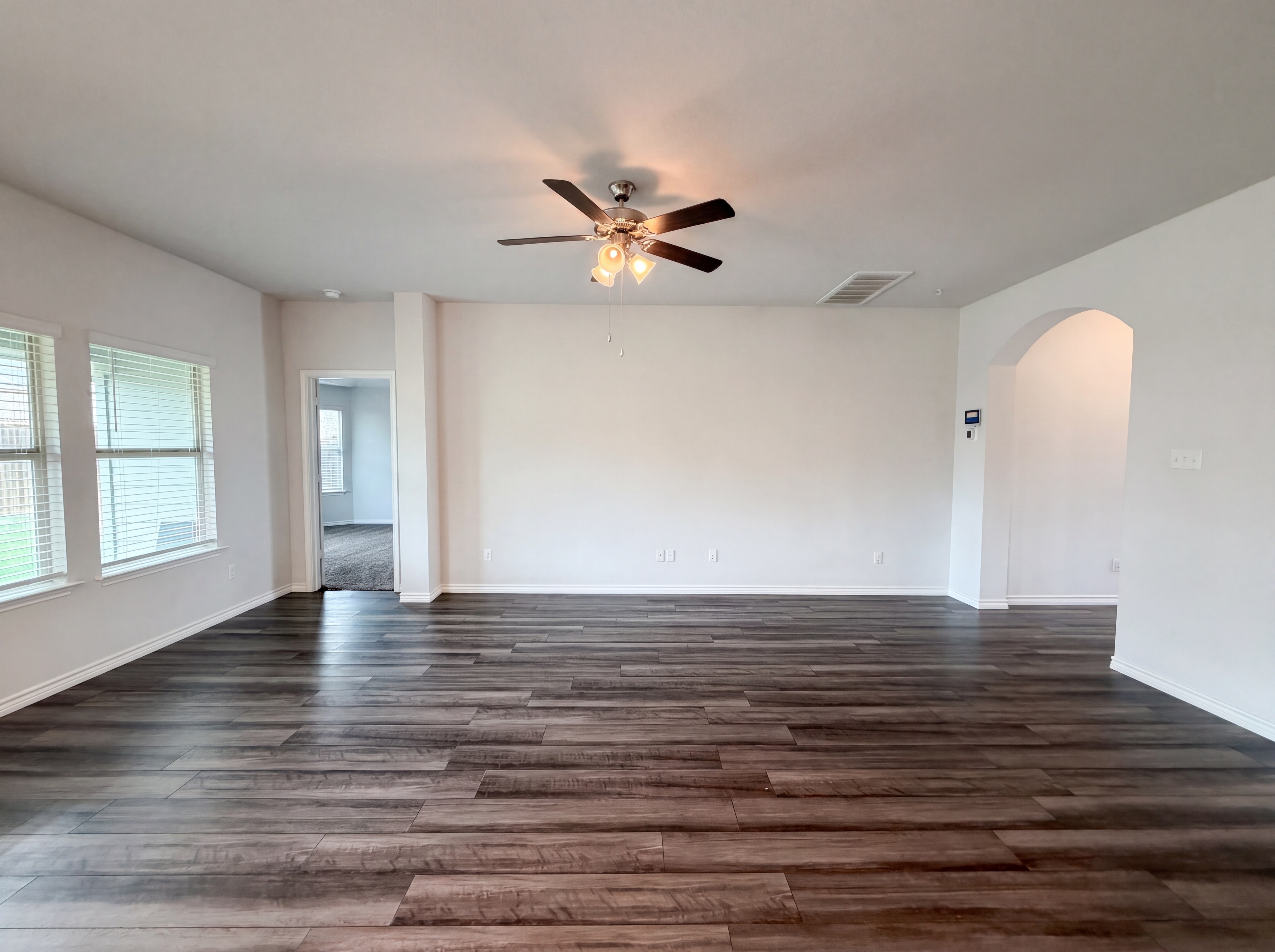 Photo 8 of 19 of 5678 Baffin Ln, Belton, TX