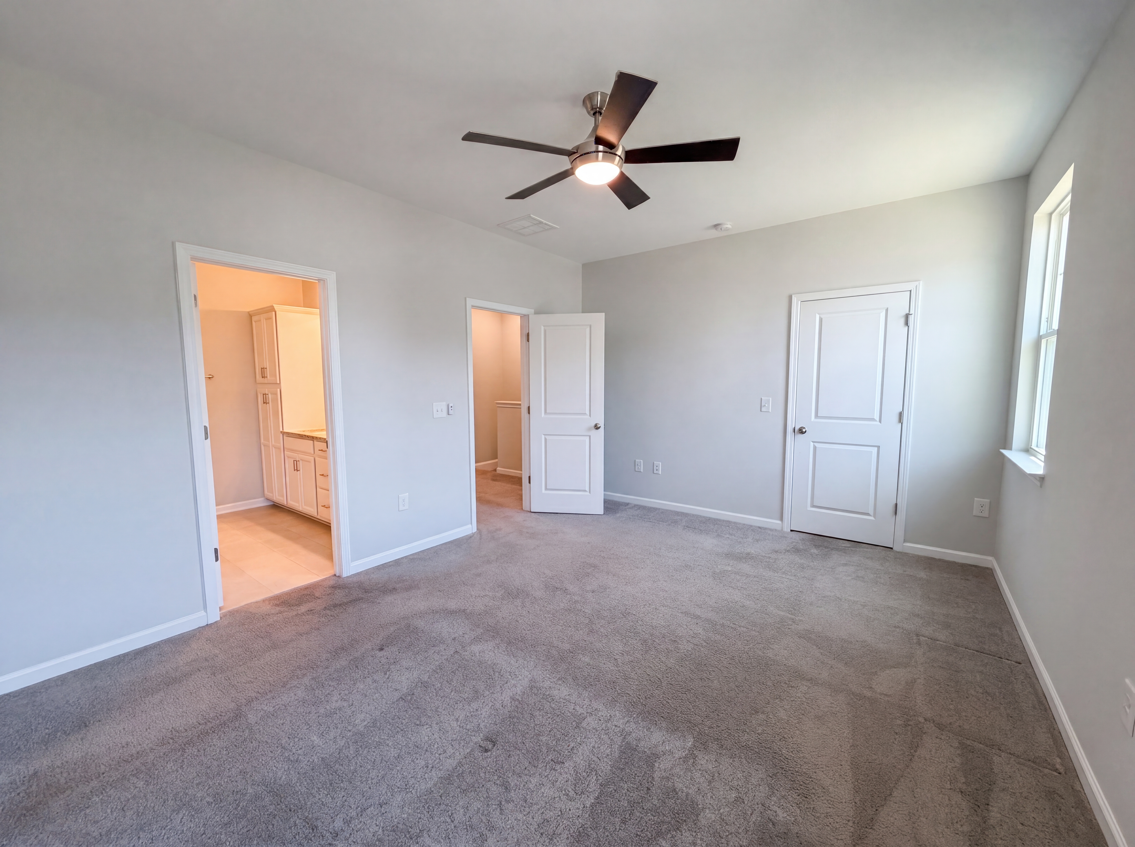 Photo 4 of 19 of 1026 Commack Dr, Durham, NC
