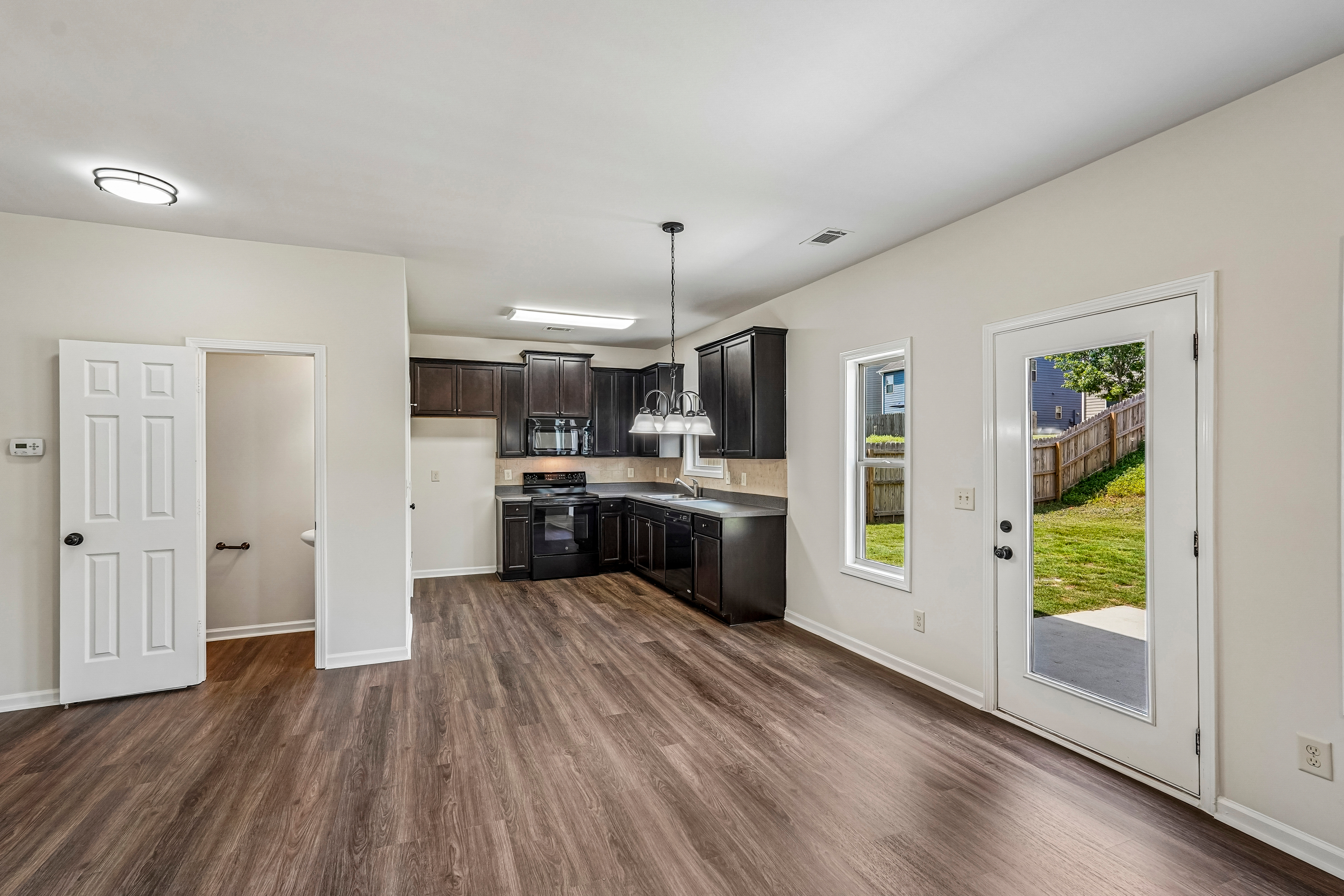 Photo 10 of 46 of 1151 Glenwyck Dr, Braselton, GA