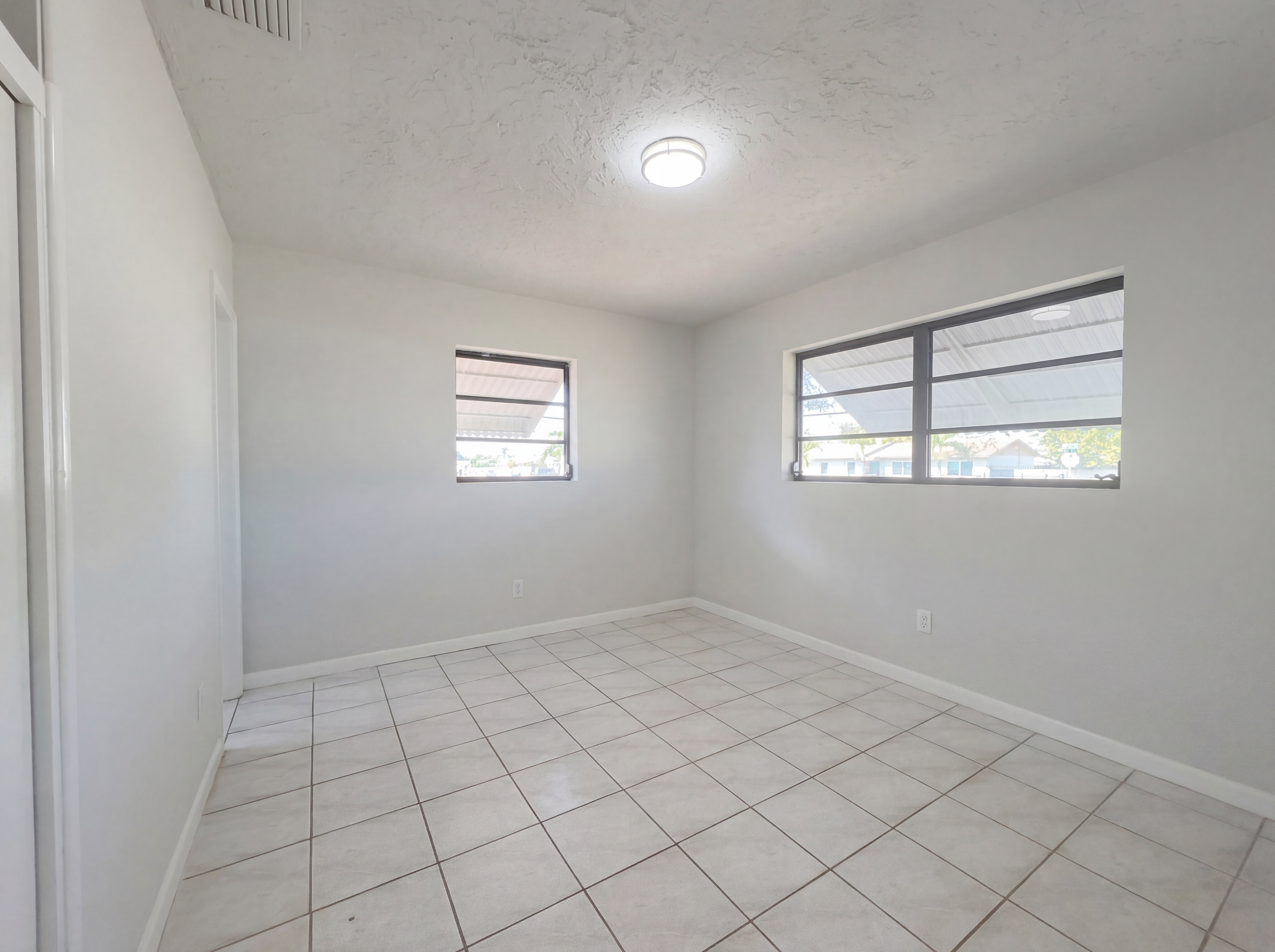 Photo 7 of 19 of 12230 SW 187th Ter, Miami, FL