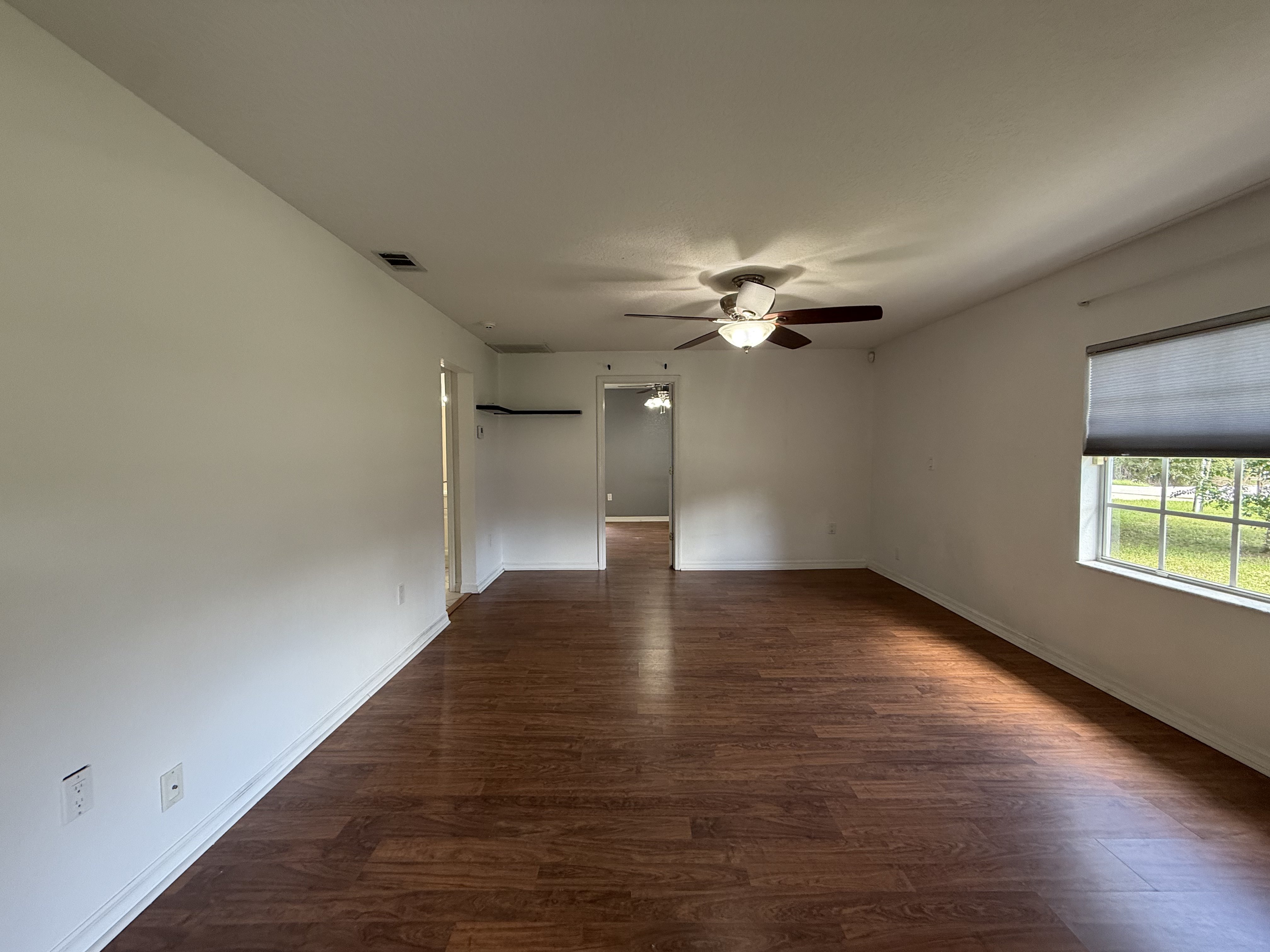 Photo 3 of 15 of 1881 Old Daytona Rd, Deland, FL