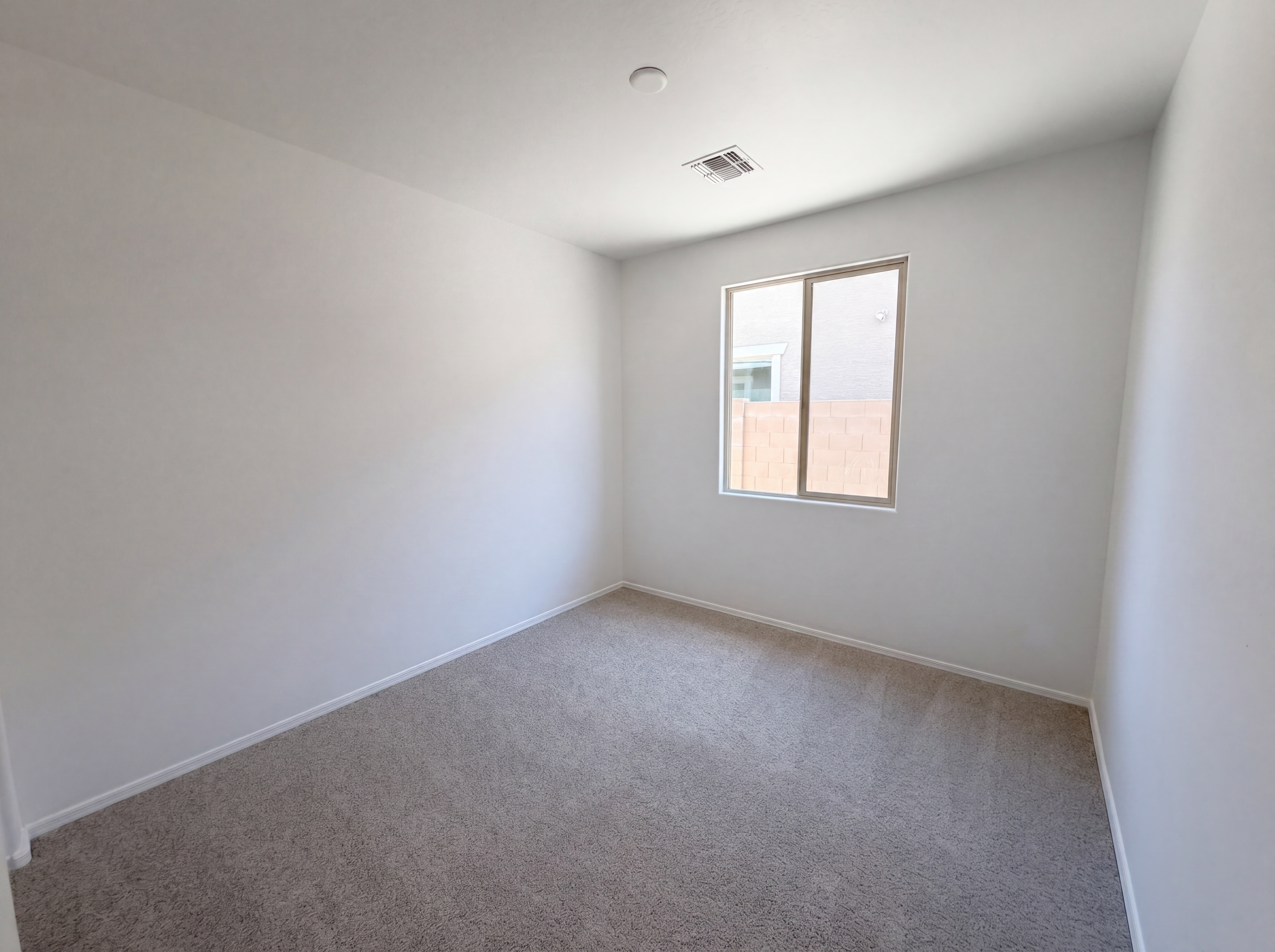 Photo 18 of 32 of 8014 W Atlantis Way, Phoenix, AZ
