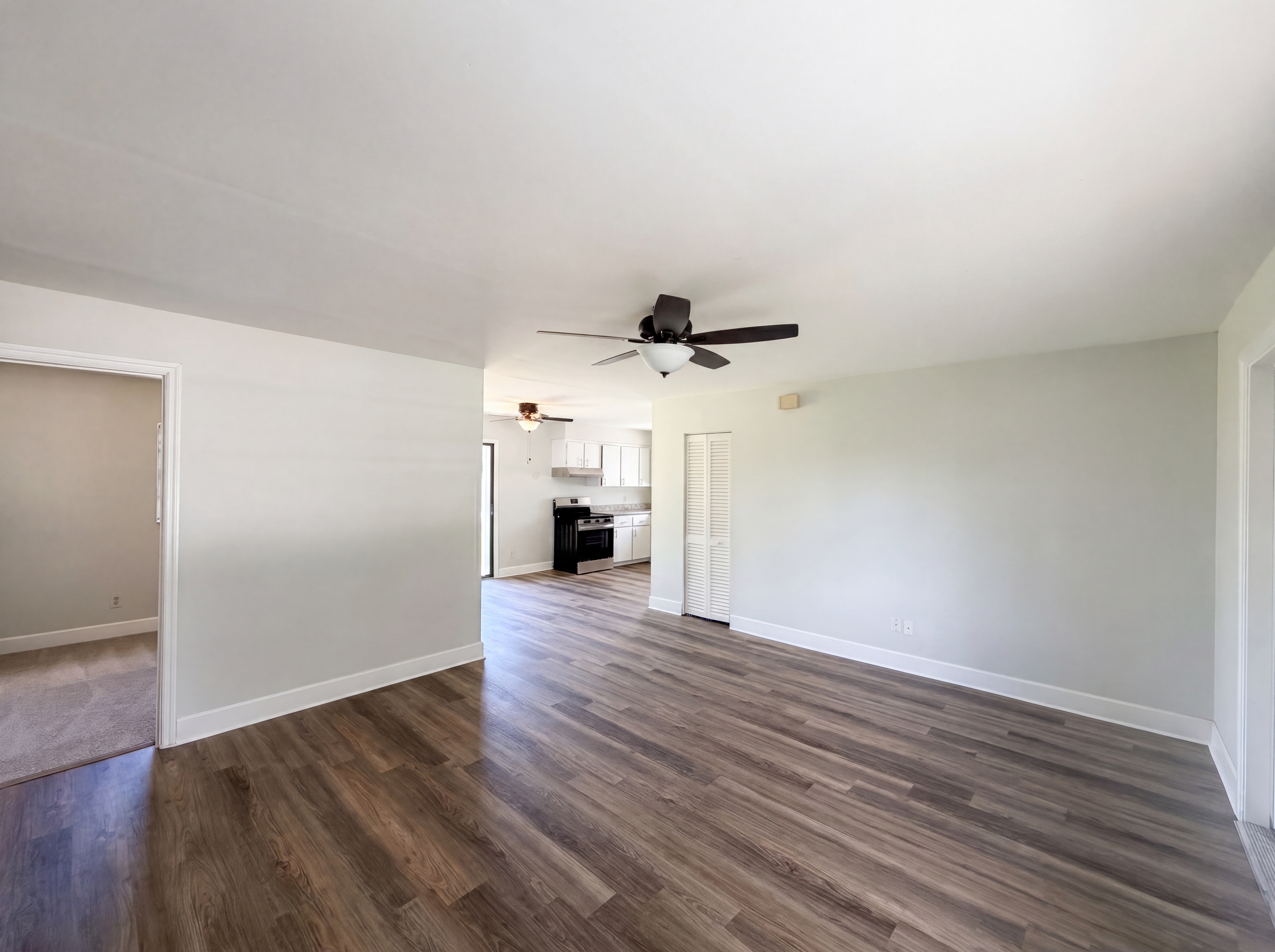 Photo 6 of 18 of 1114 N Forrest Ave, Kissimmee, FL