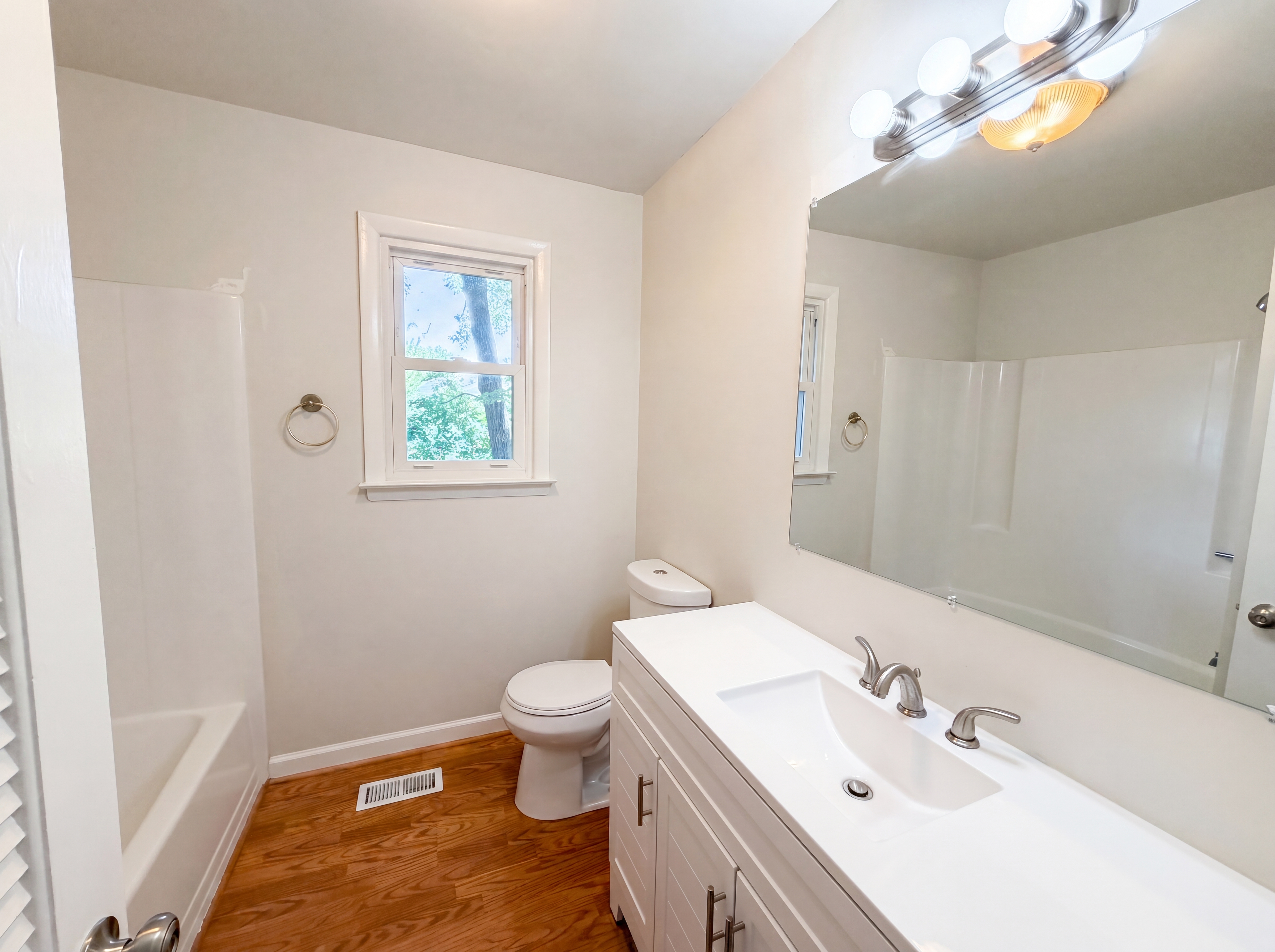 Photo 15 of 17 of 2807 Clingman St, Hopewell, VA