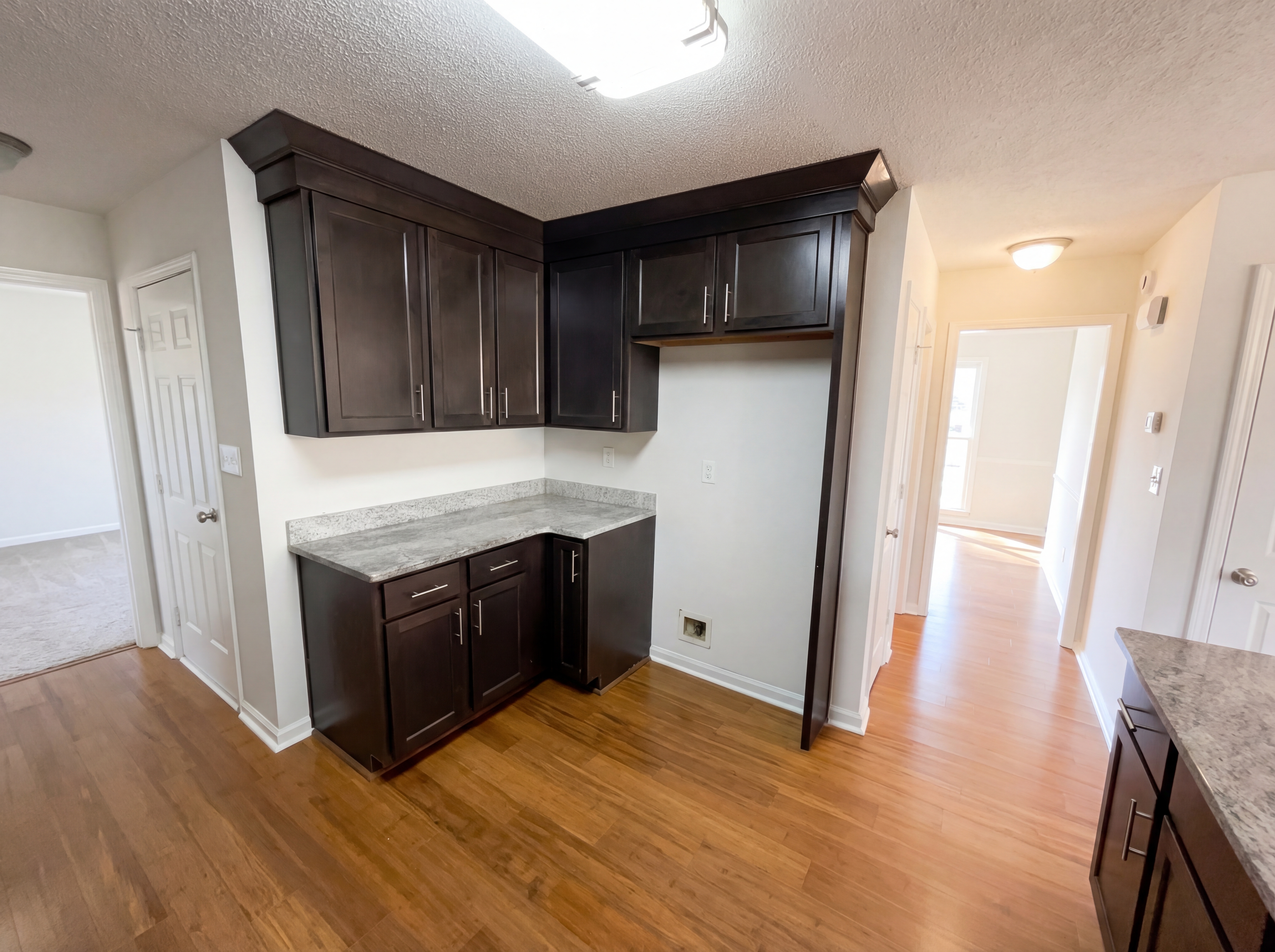 Photo 9 of 28 of 1012 Crown Corners Dr, McDonough, GA