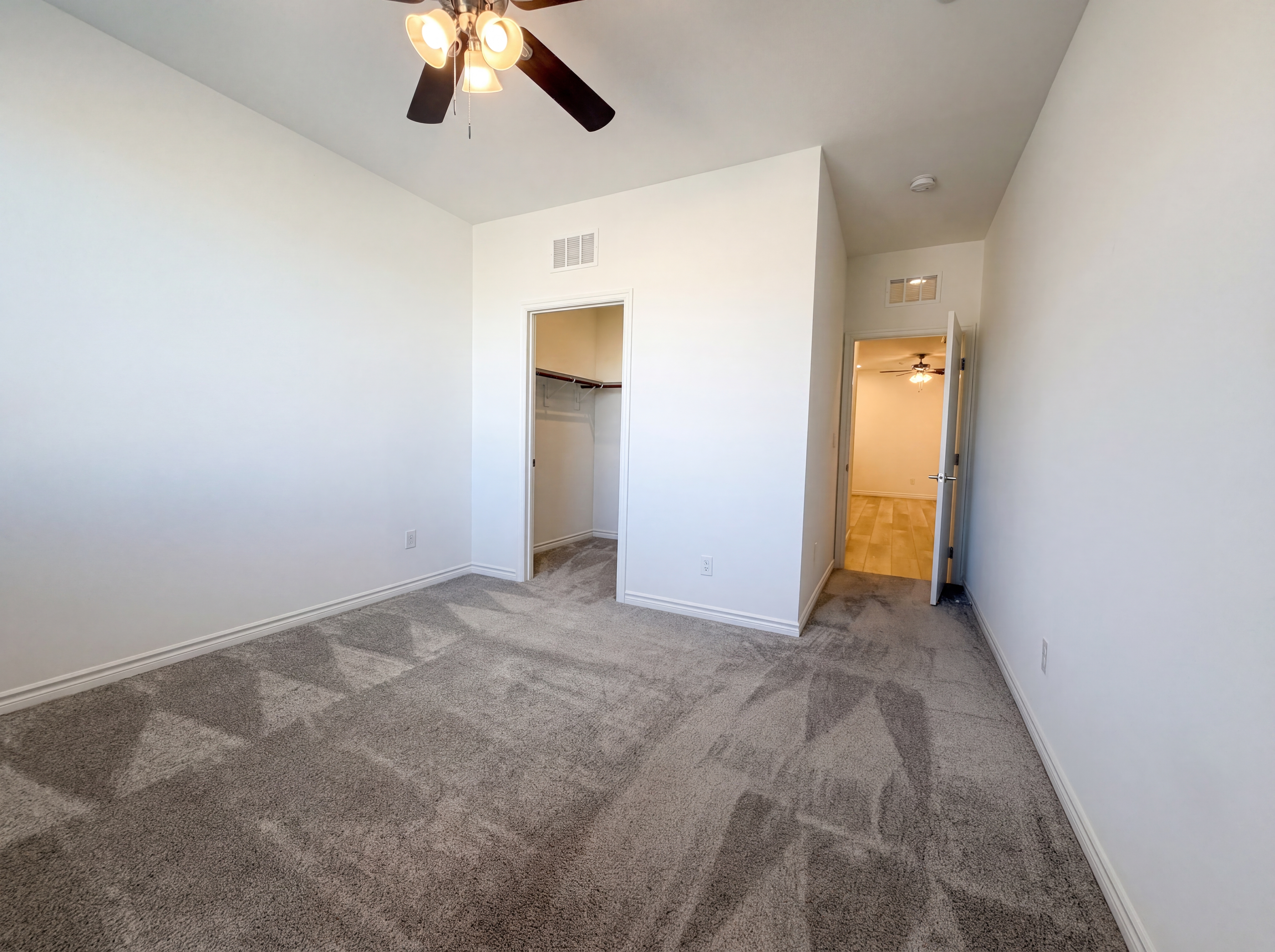 Photo 8 of 27 of 2270 Luna Haven St, Henderson, NV