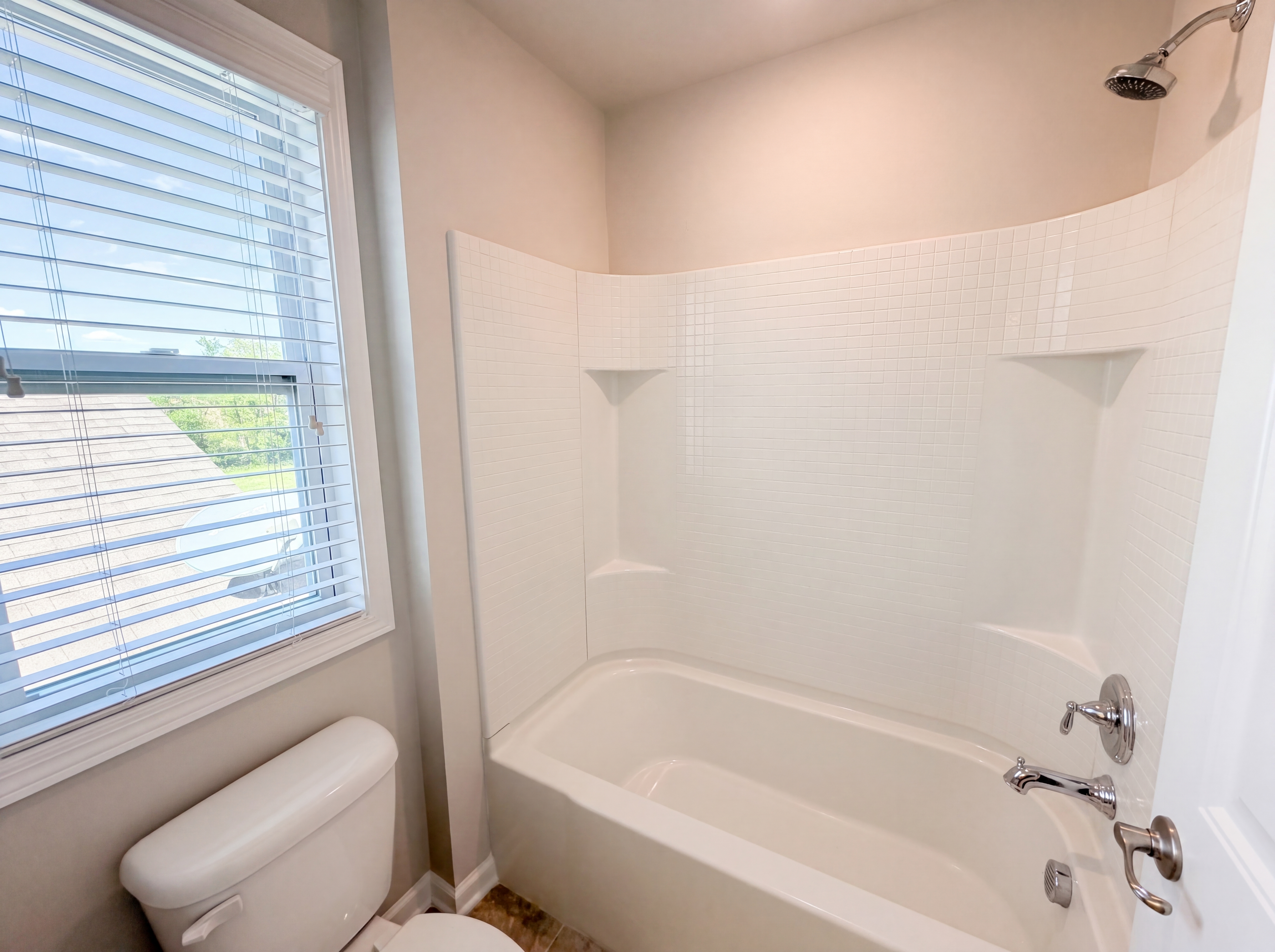 Photo 16 of 21 of 415 Prestige Ct, Pleasant View, TN