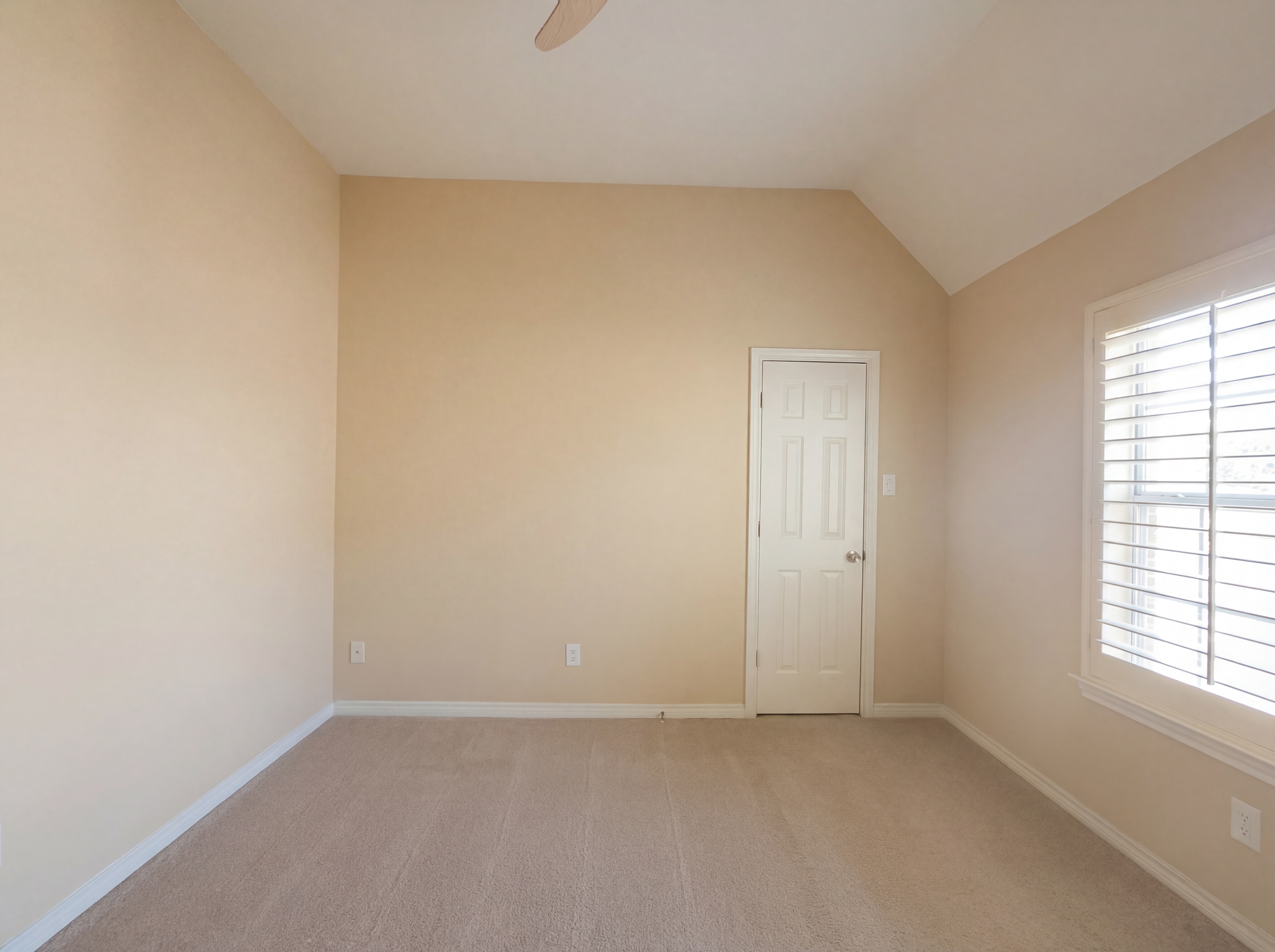 Photo 12 of 26 of 2741 Barrington Dr, Plano, TX