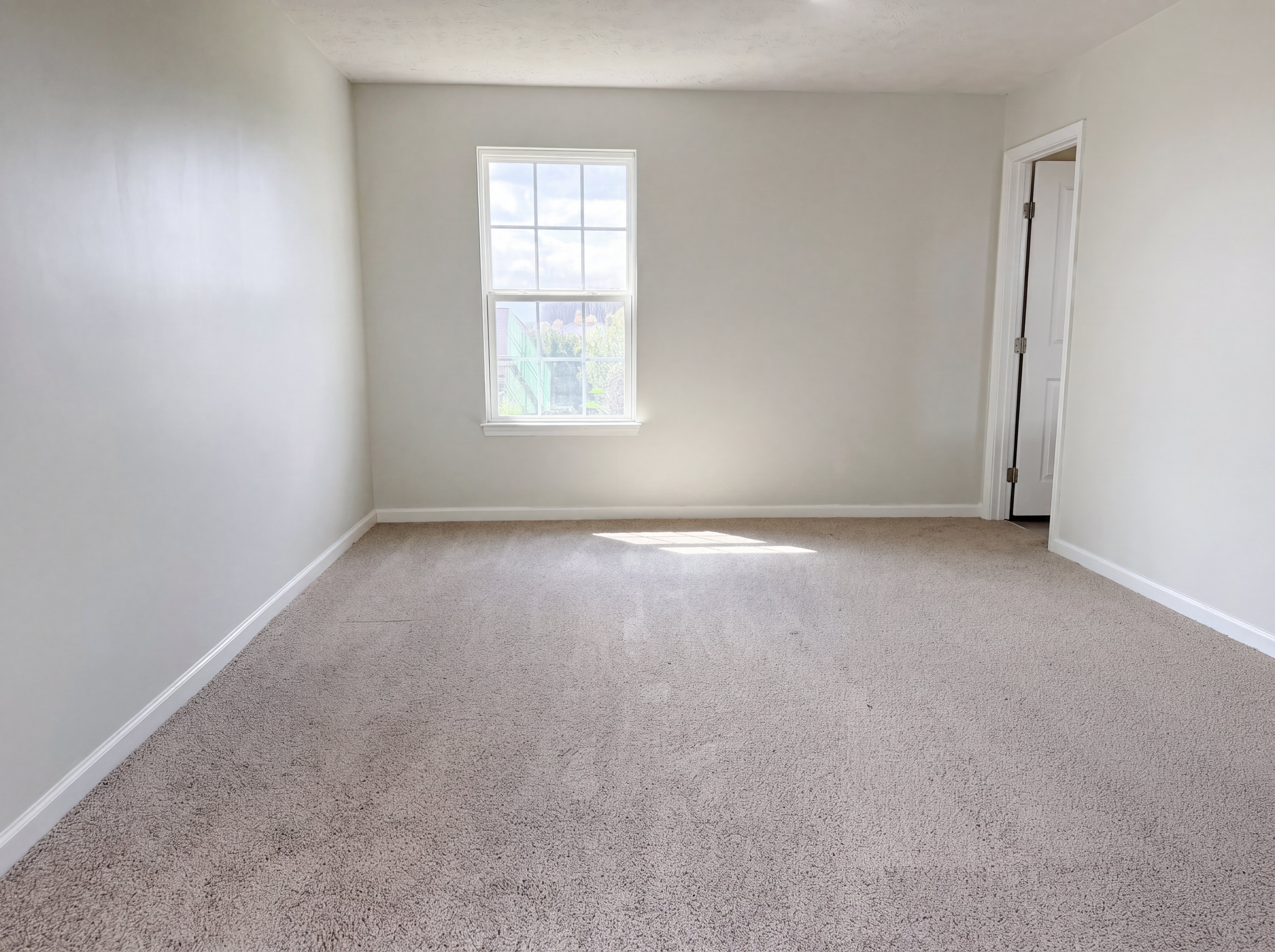 Photo 12 of 22 of 9200 Nash Ln, North Ridgeville, OH