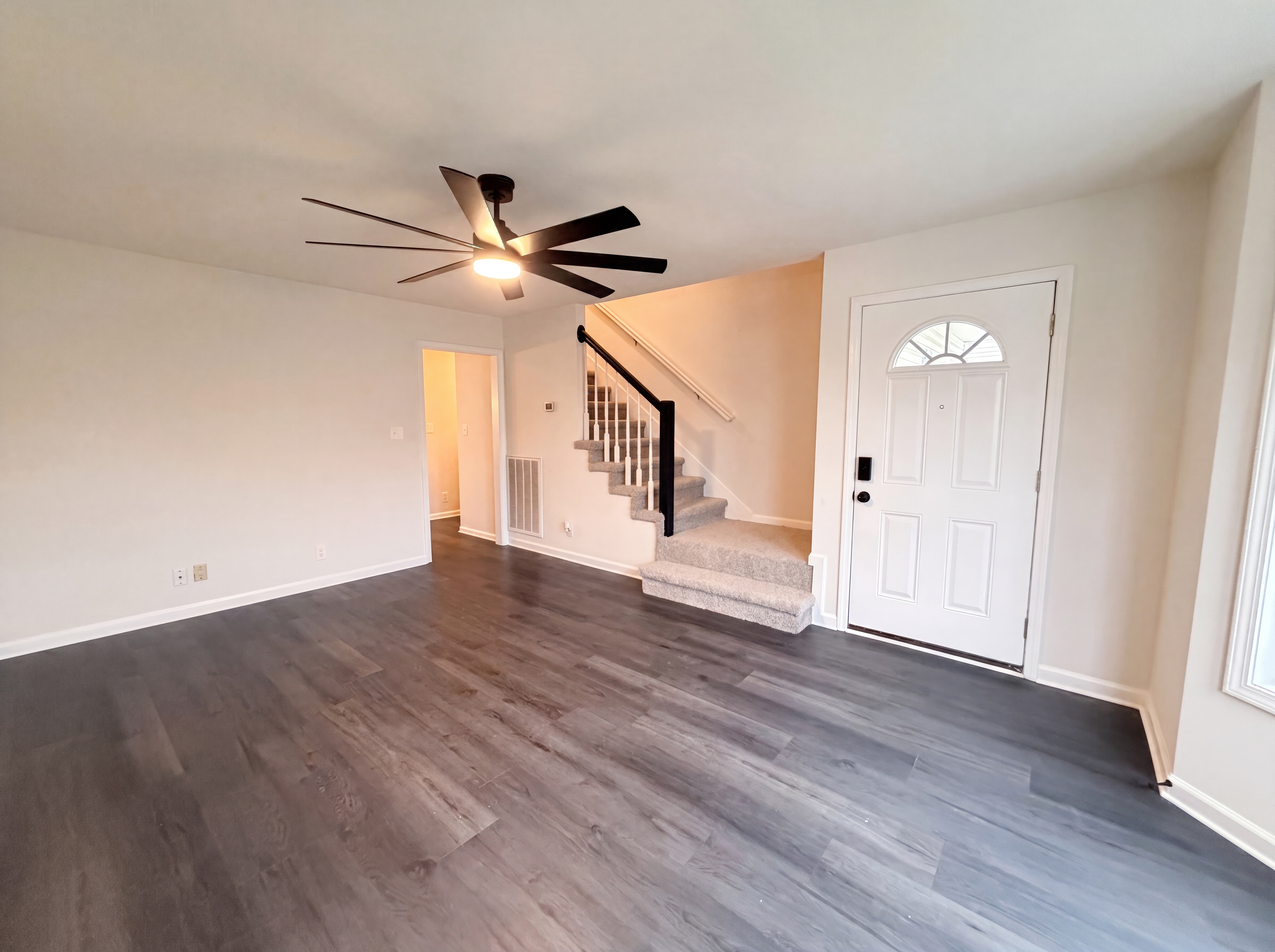 Photo 7 of 22 of 3432 Fox Meadow Way, Clarksville, TN
