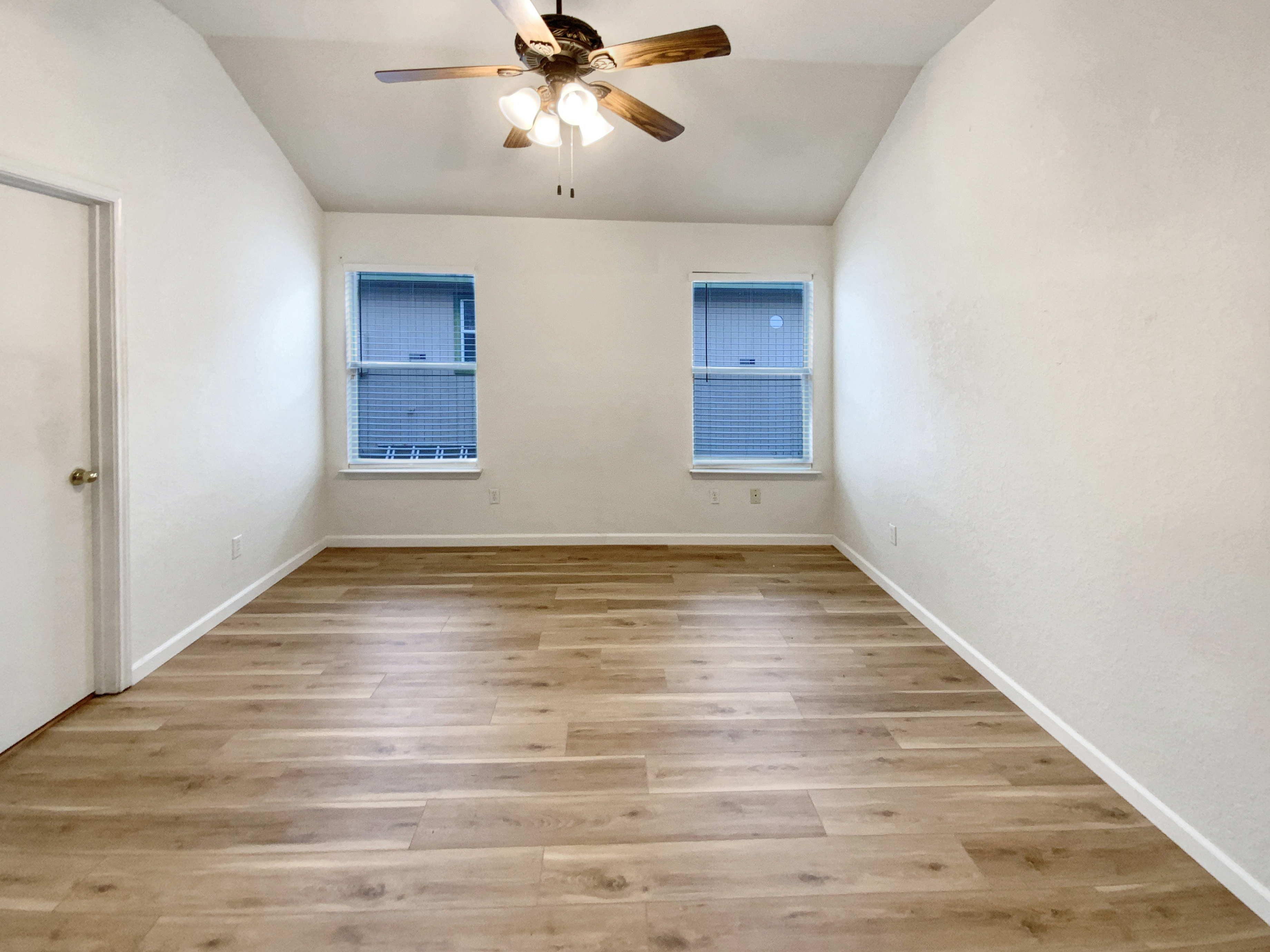 Photo 8 of 16 of 4710 Silver Leaf Ct, Temple, TX