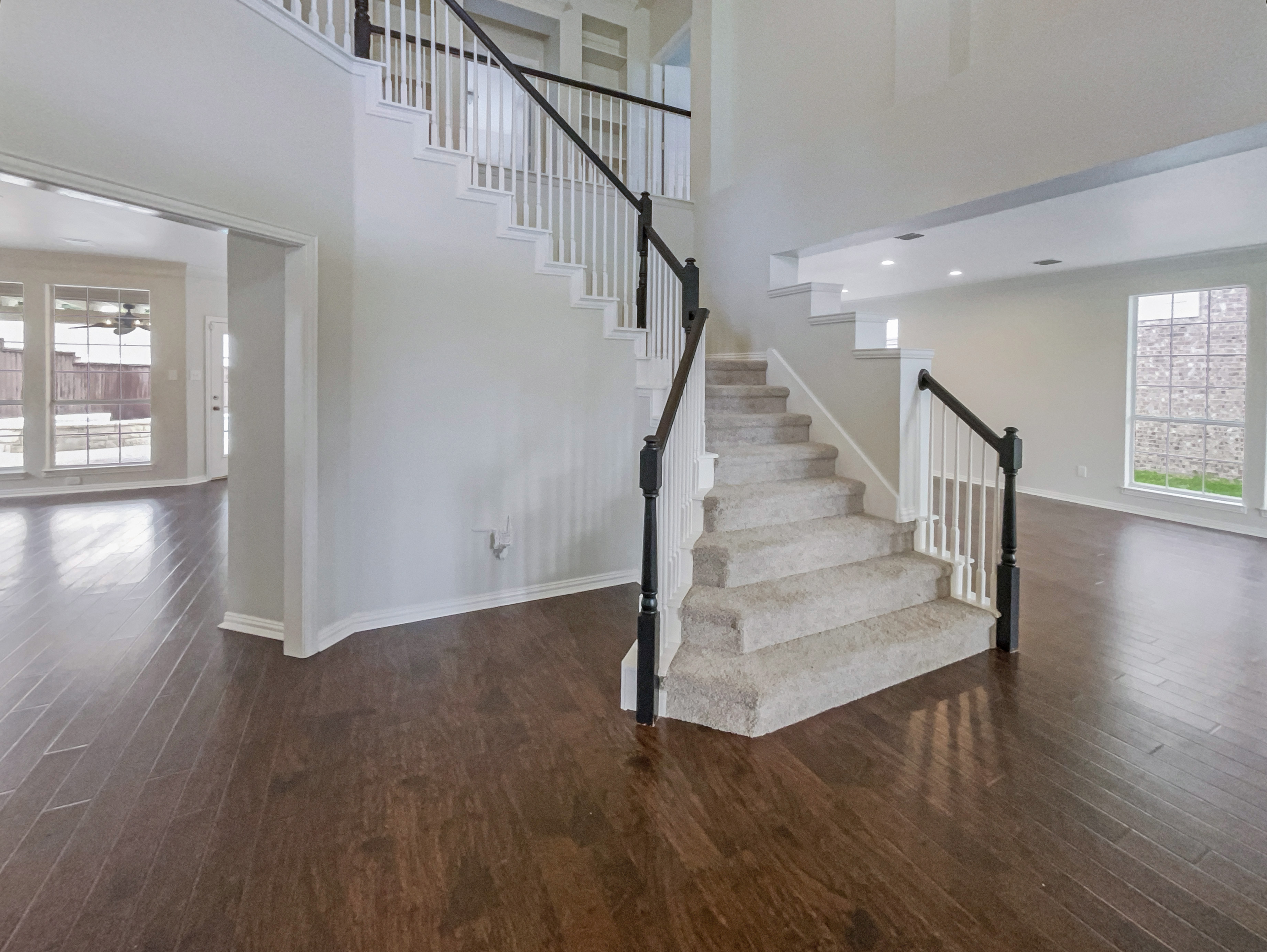 Photo 25 of 41 of 413 Thunderbrook Rd, Garland, TX
