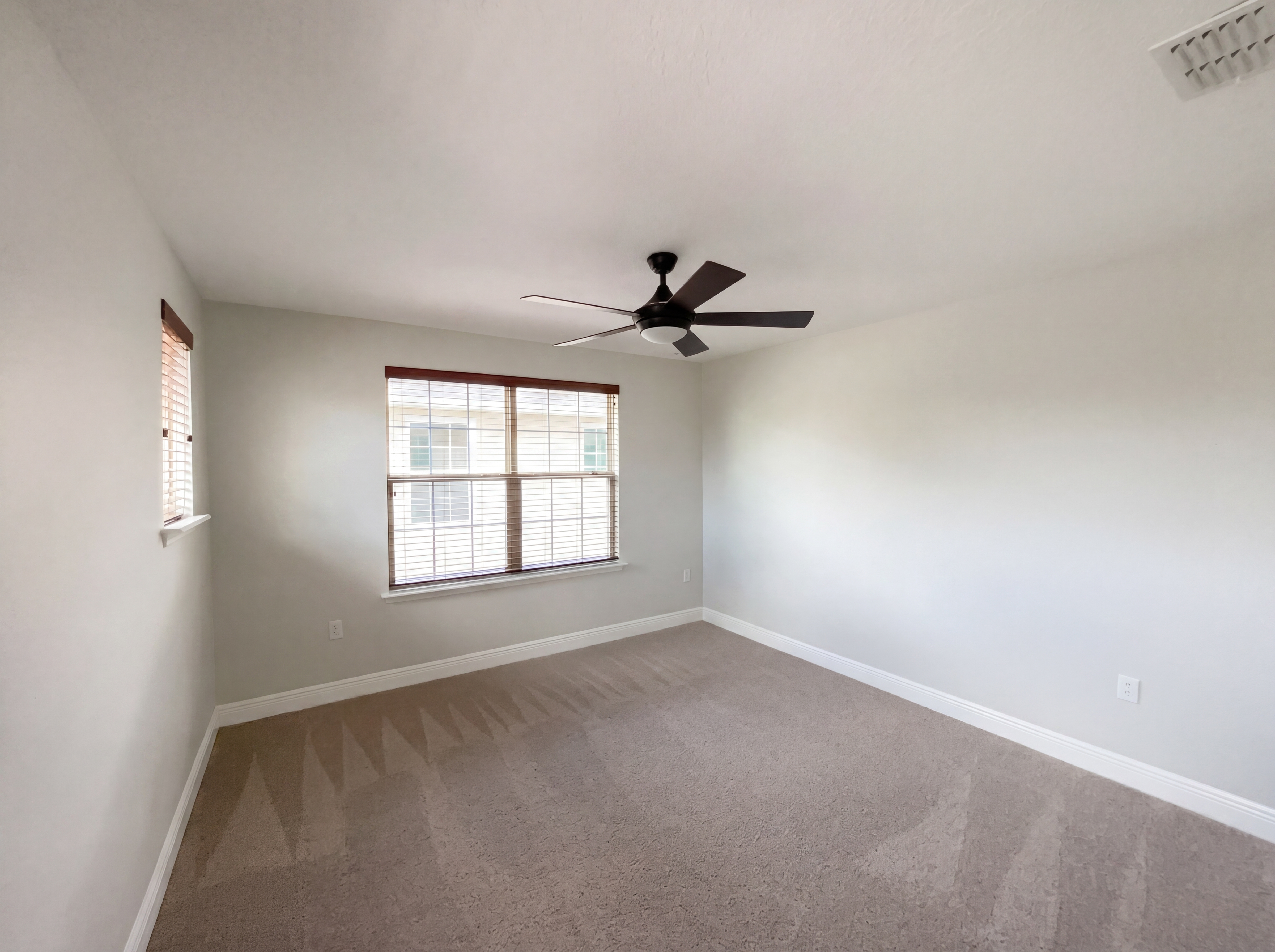 Photo 27 of 52 of 8715 Quiet Meadows Trl, Windermere, FL