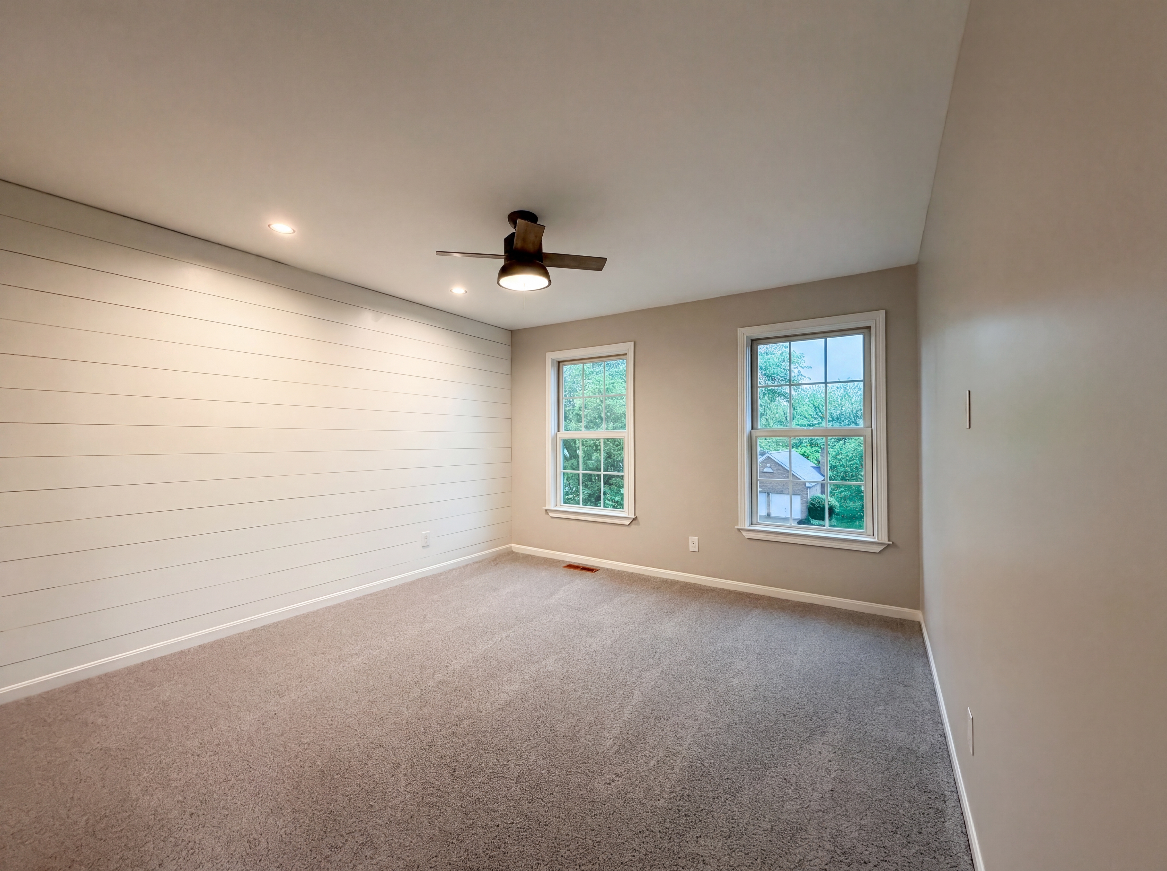 Photo 17 of 32 of 12173 Village Woods Dr, Cincinnati, OH