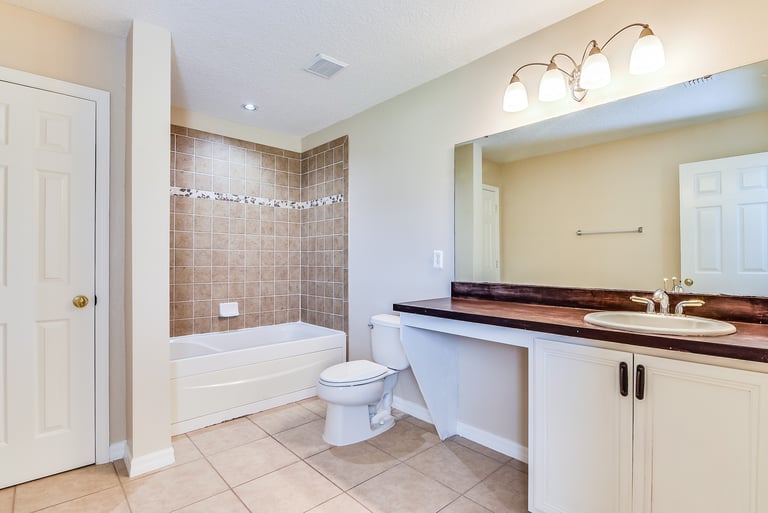 Photo 15 of 27 - 1519 Pier St, Clermont, FL 34711