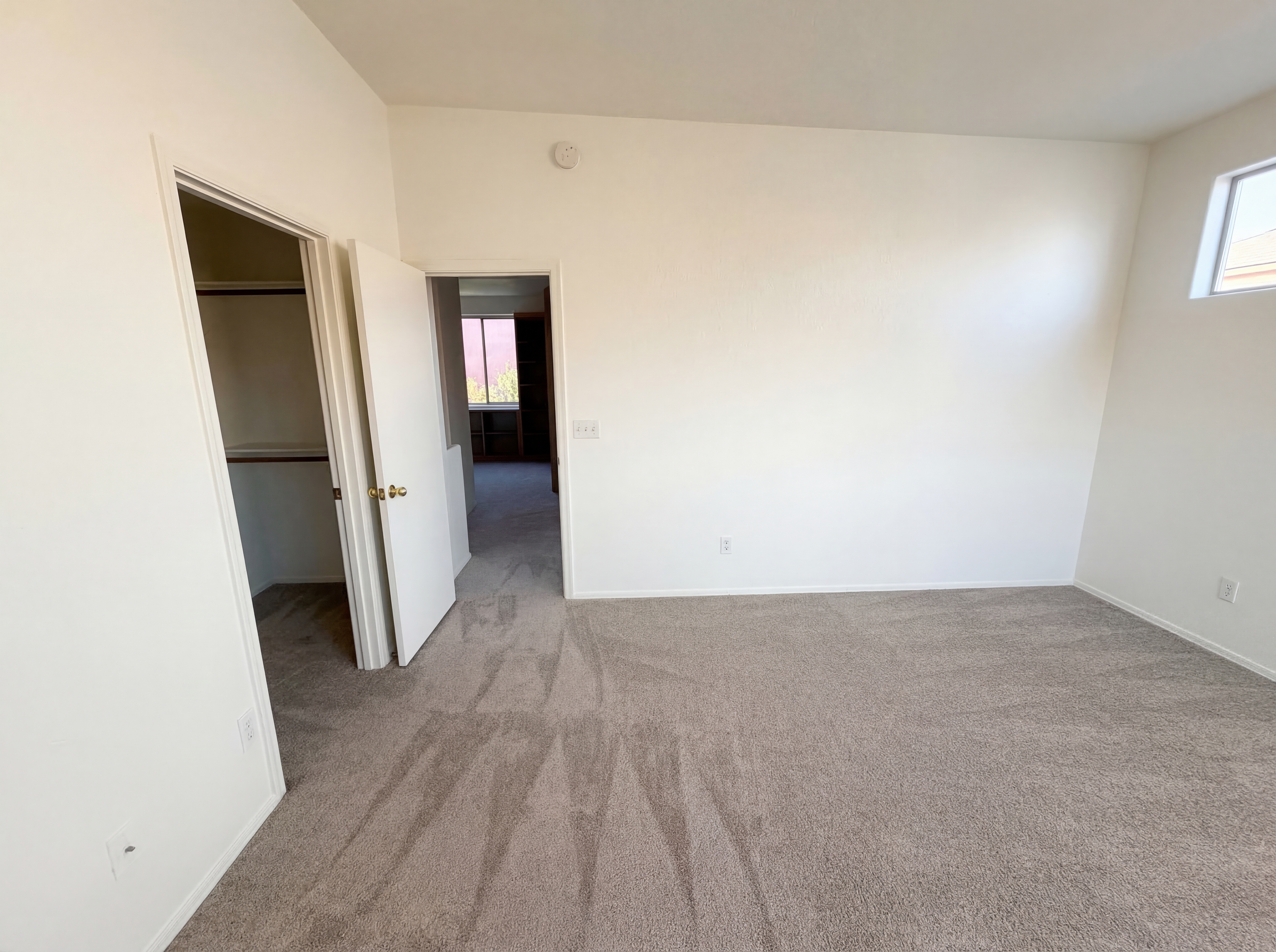 Photo 4 of 23 of 5230 E Timrod St, Tucson, AZ