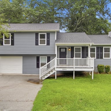 Property photo 1 of 3240 Valley View St