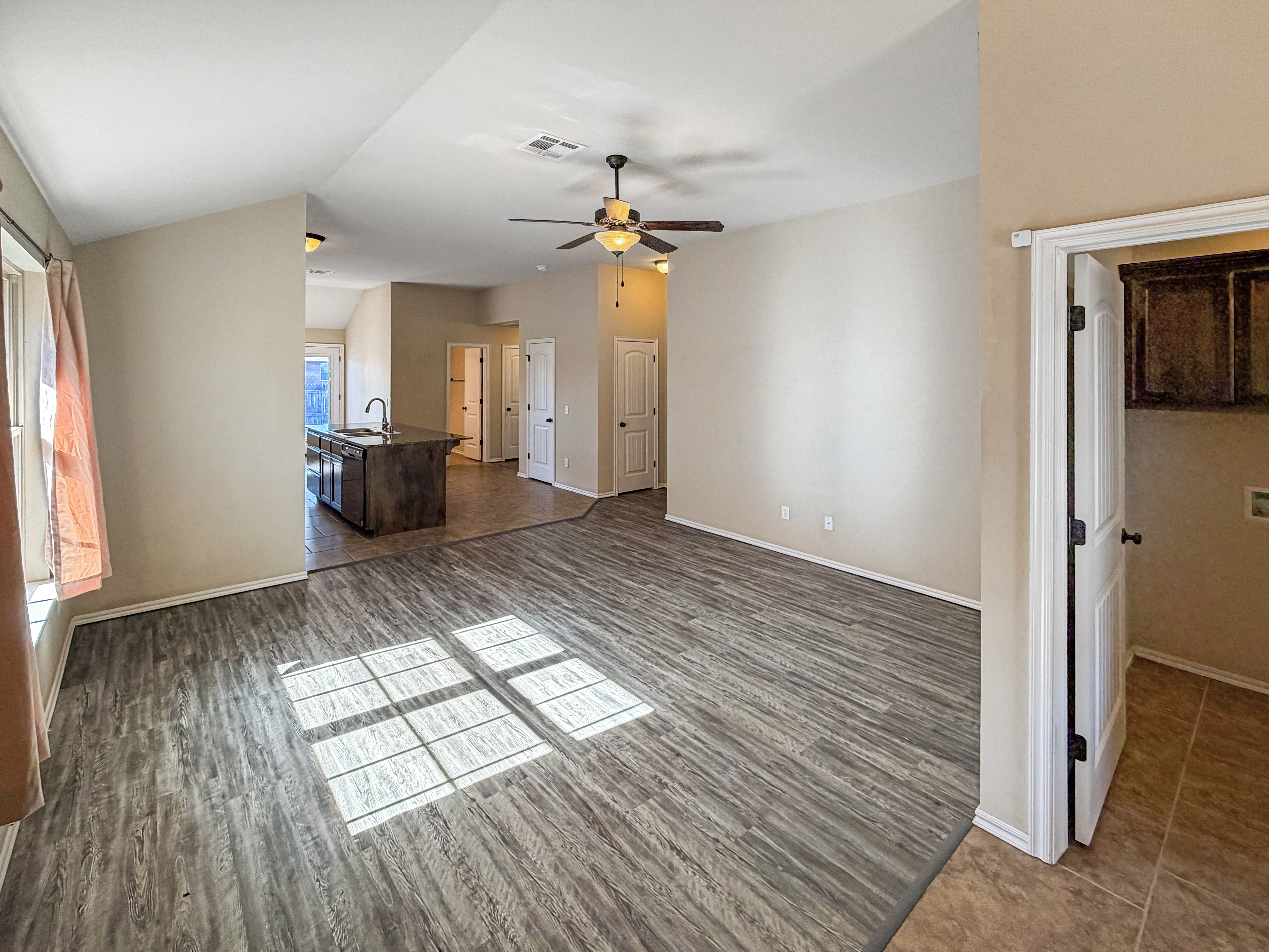 Photo 3 of 14 of 1416 NW 129th Ter, Oklahoma City, OK