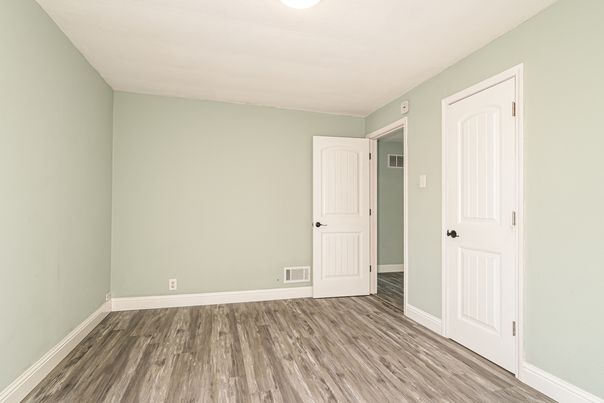 Photo 16 of 20 of 920 Maupin St, Saint Clair, MO