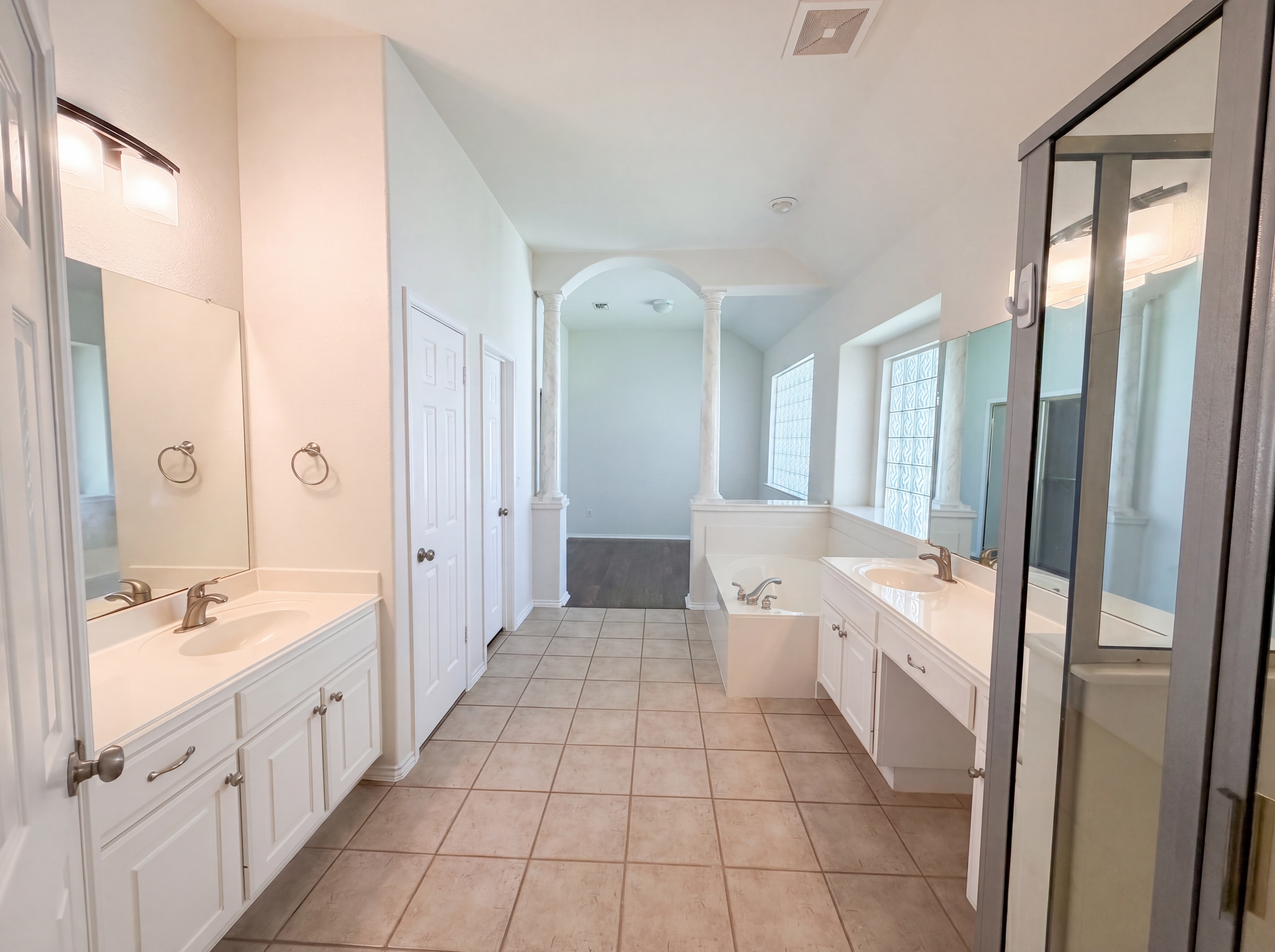 Photo 6 of 24 of 117 Brentwood Dr, Georgetown, TX