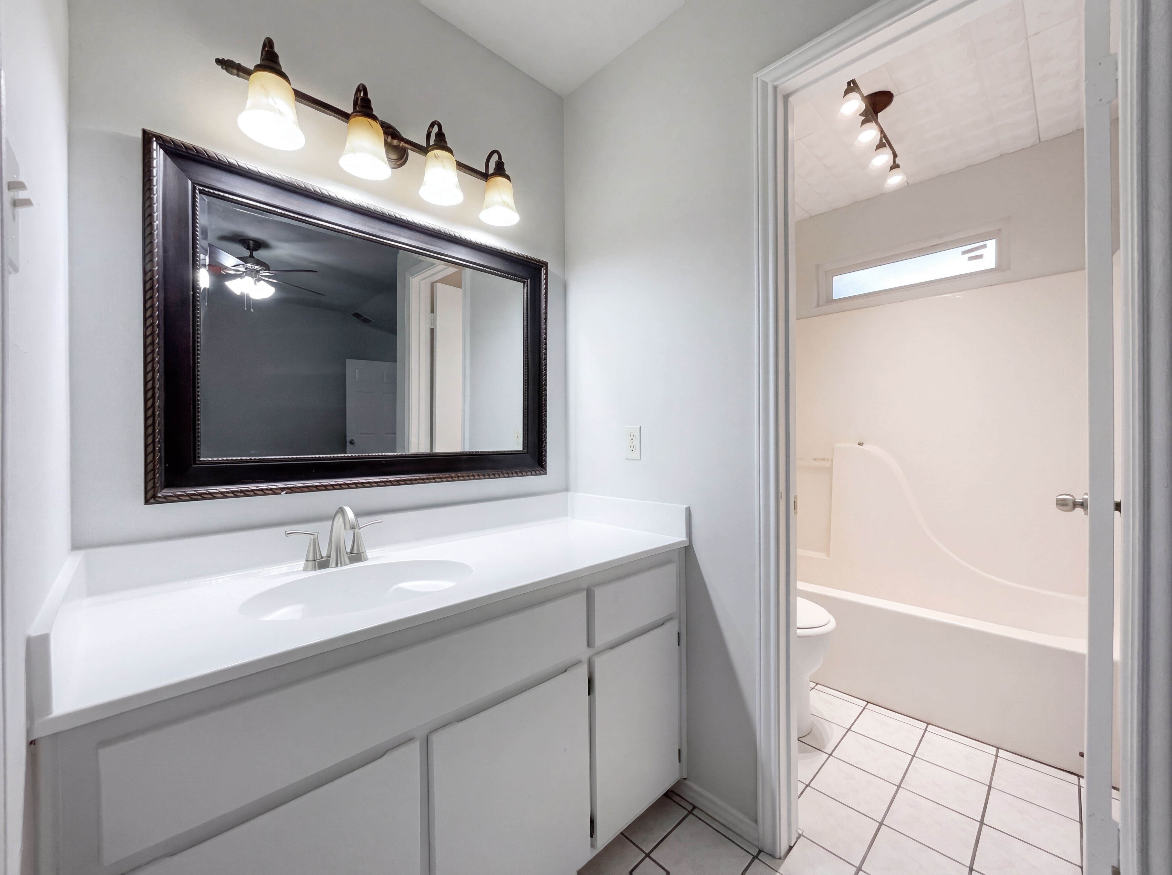 Photo 13 of 16 of 2175 Timberleaf Cir, Ingleside, TX