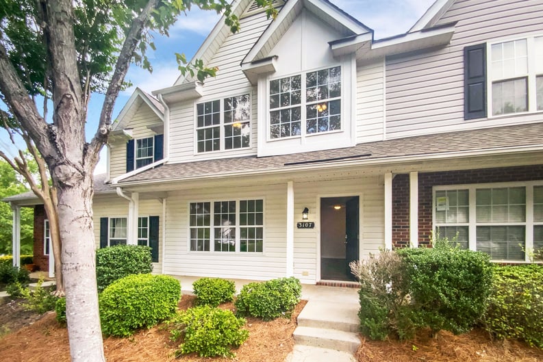 Property photo 1 of 3107 Falling Rock Ct