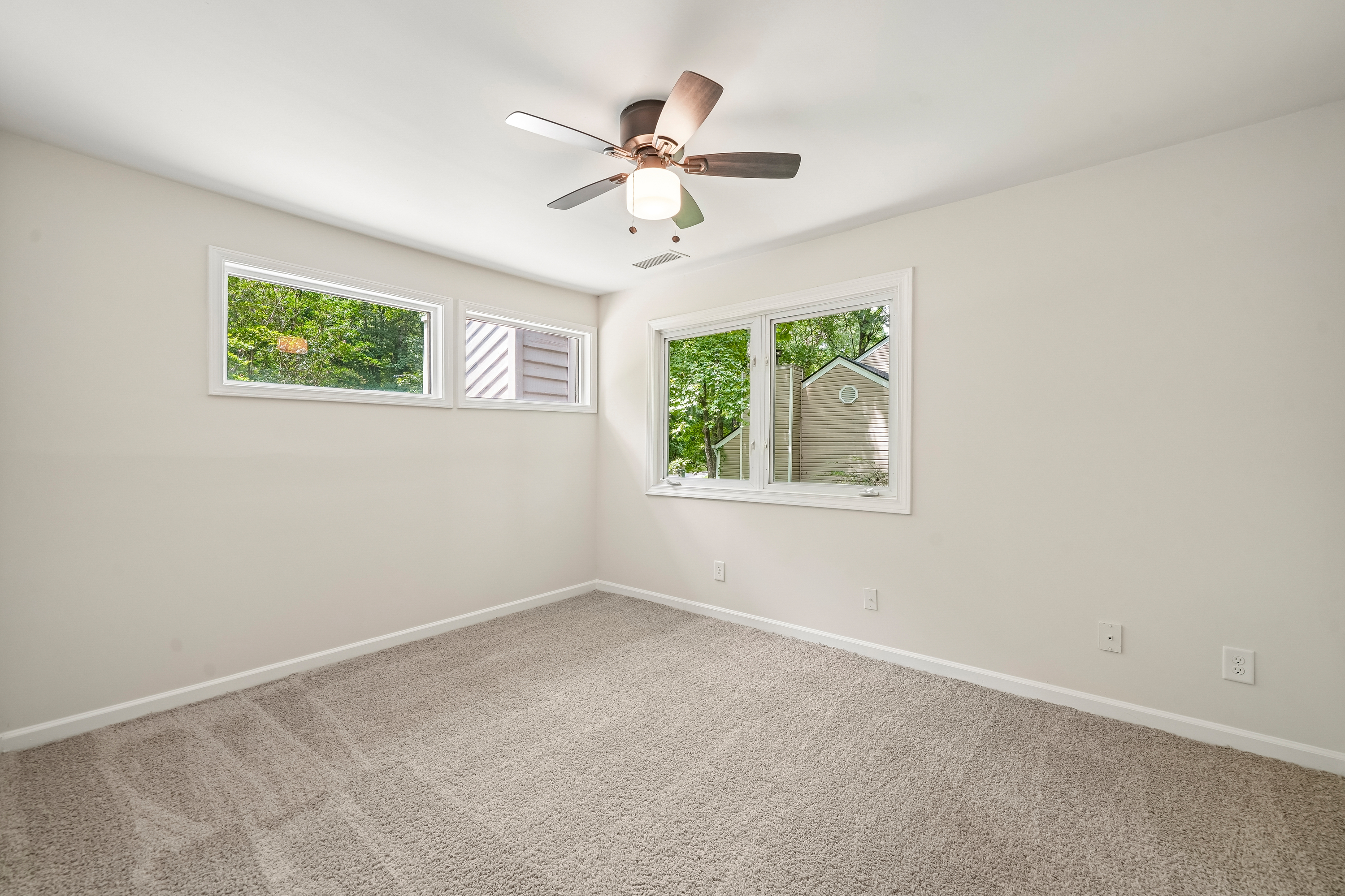Photo 26 of 47 of 630 Benson Hurst Dr SW, Mableton, GA