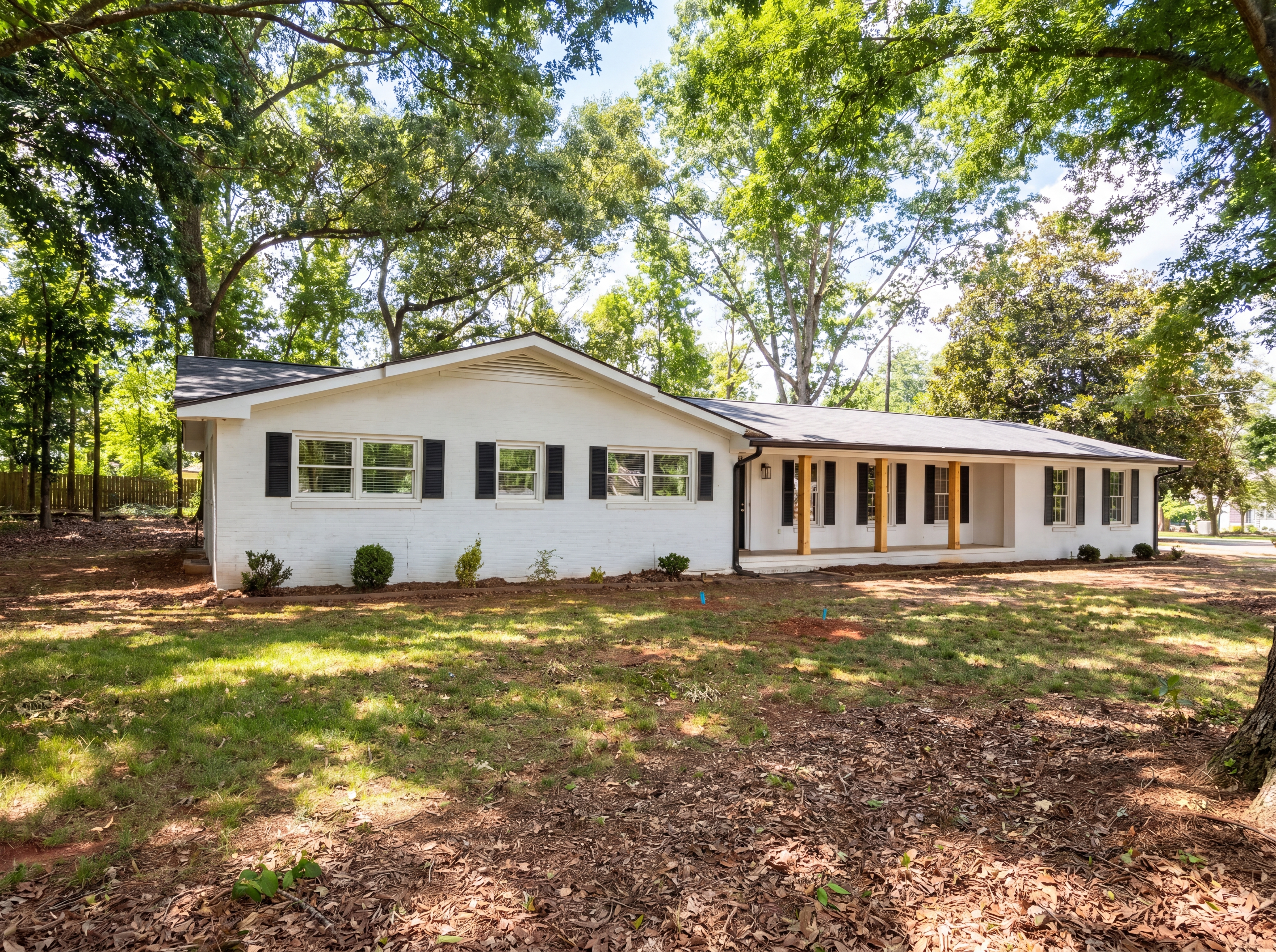Photo 20 of 22 of 1017 Clacktown Rd, Winder, GA