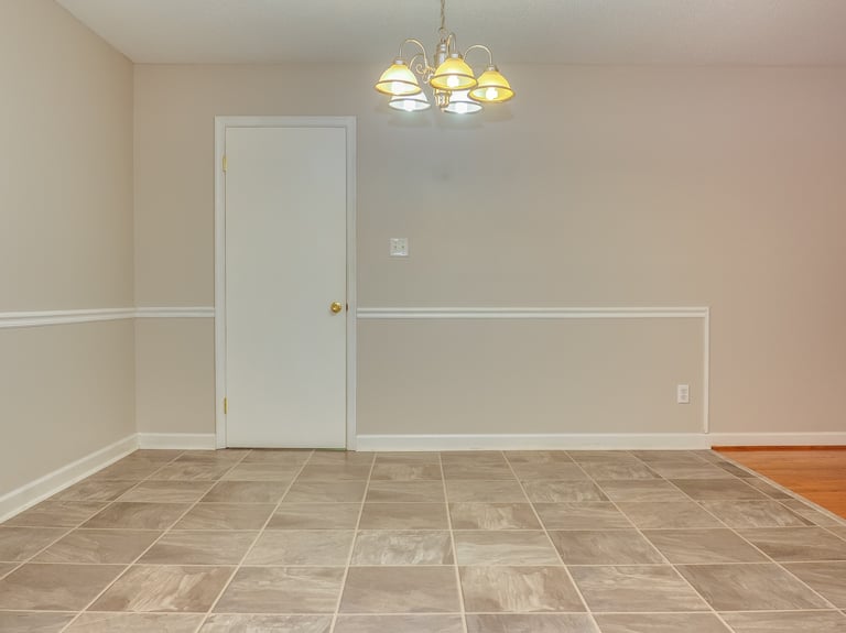Photo 6 of 19 - 5113 Laurie Dr, Raleigh, NC 27606