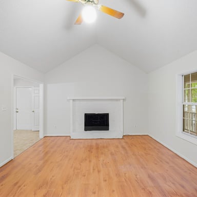 Property photo 3 of 2158 Chambers Rd
