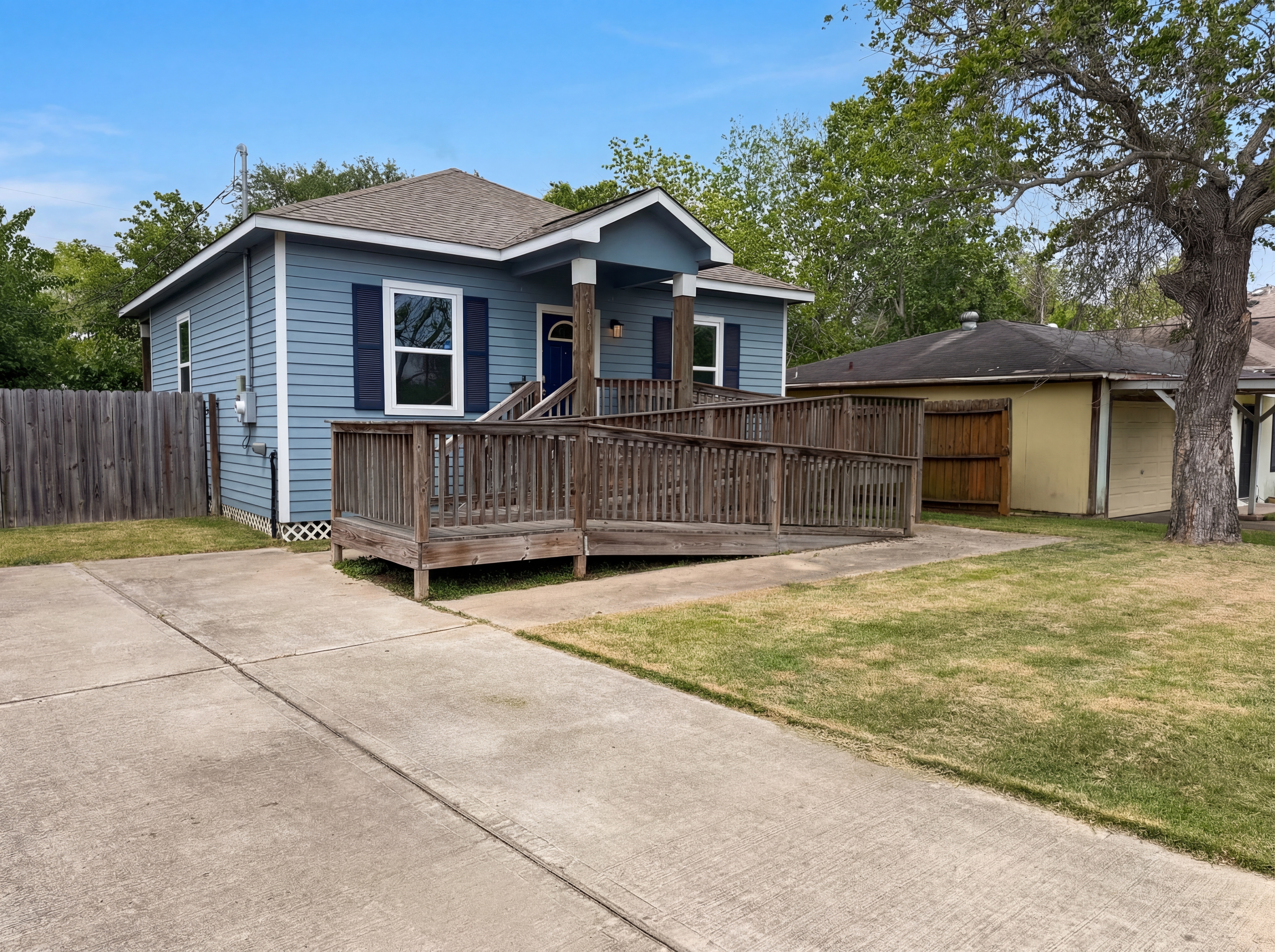 Photo 7 of 17 of 4414 Edward St, Texas City, TX